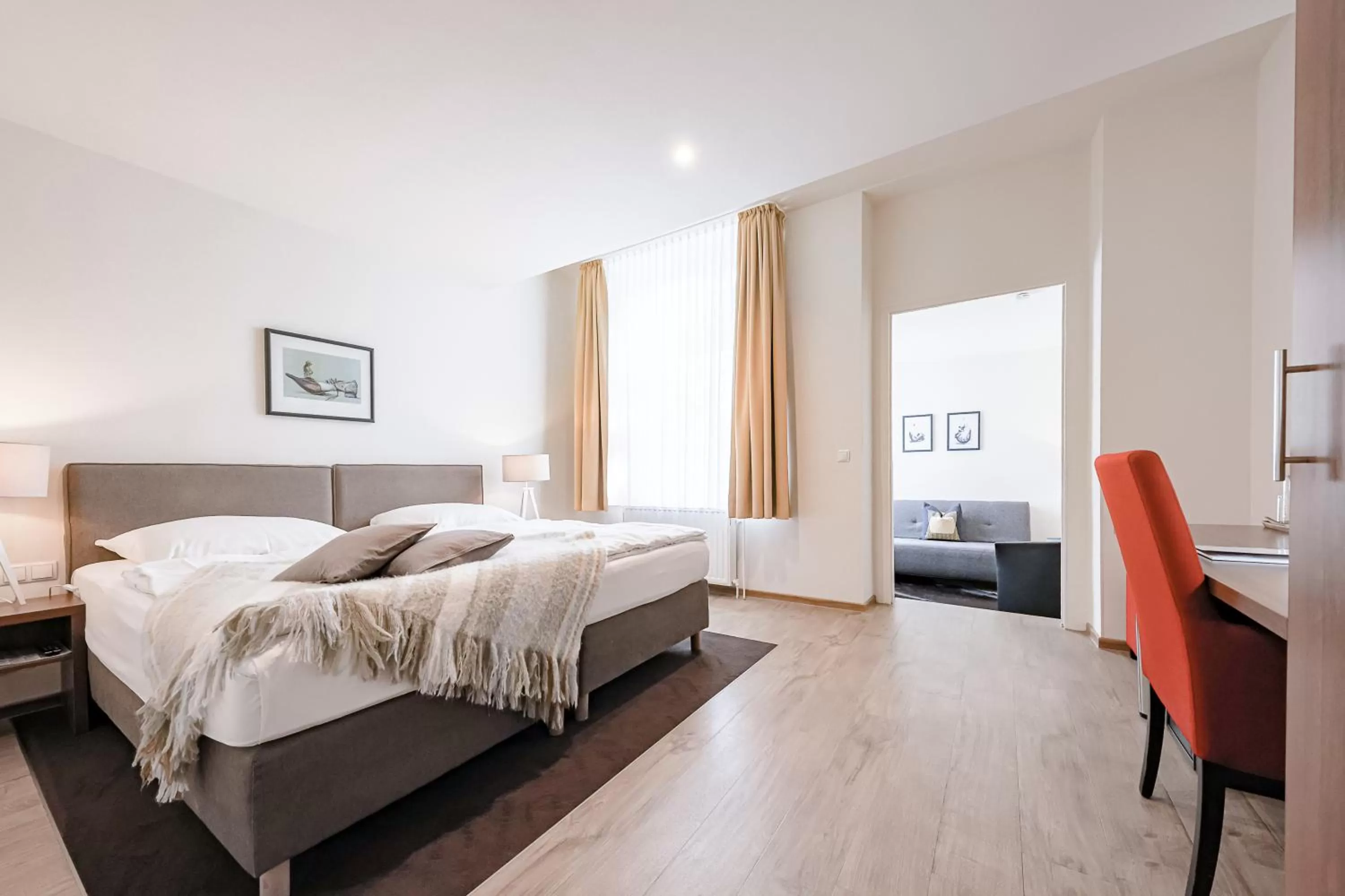 Photo of the whole room, Bed in Hotel Alte Redaktion