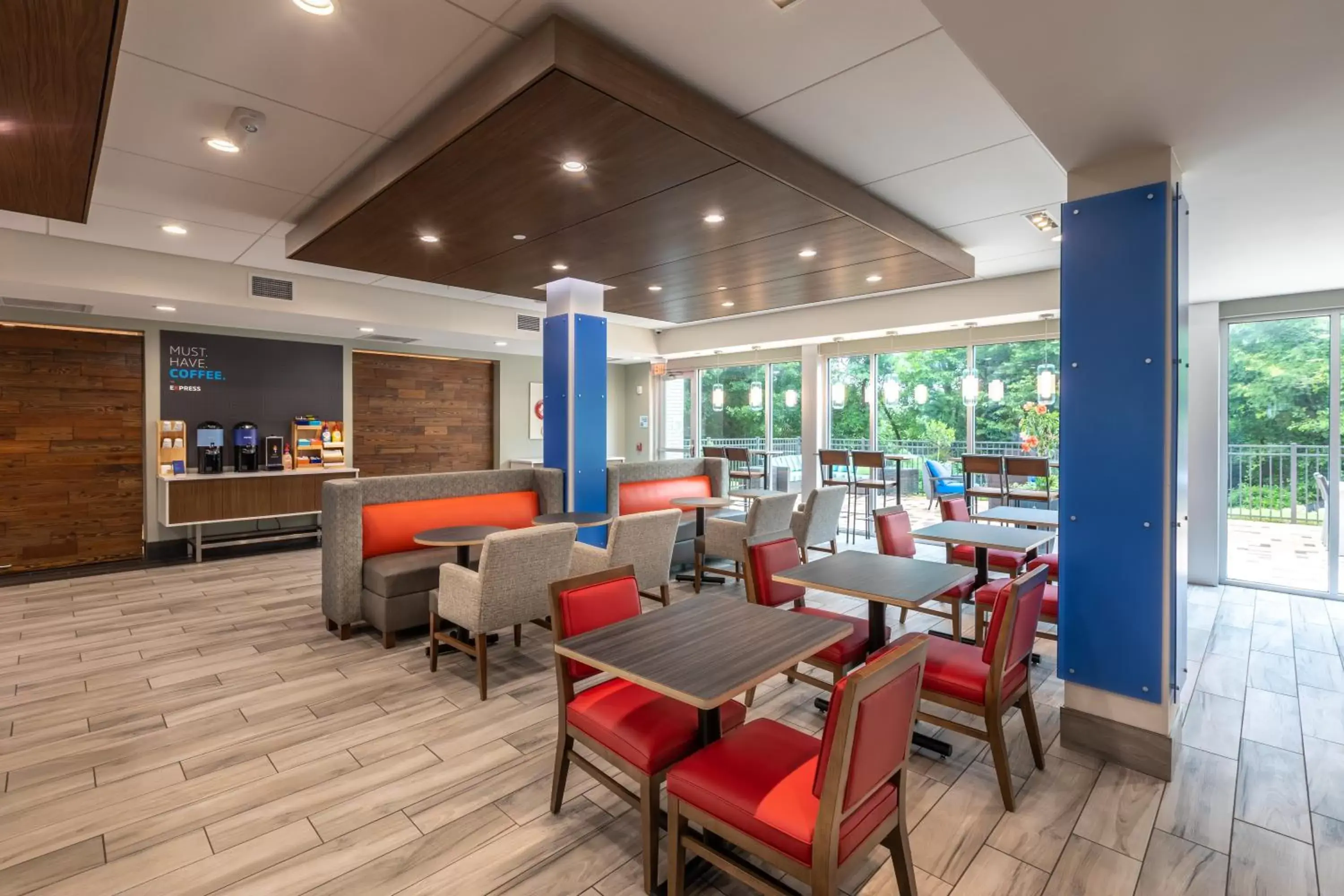 Property building, Restaurant/Places to Eat in Holiday Inn Express & Suites Greenville S - Piedmont, an IHG Hotel