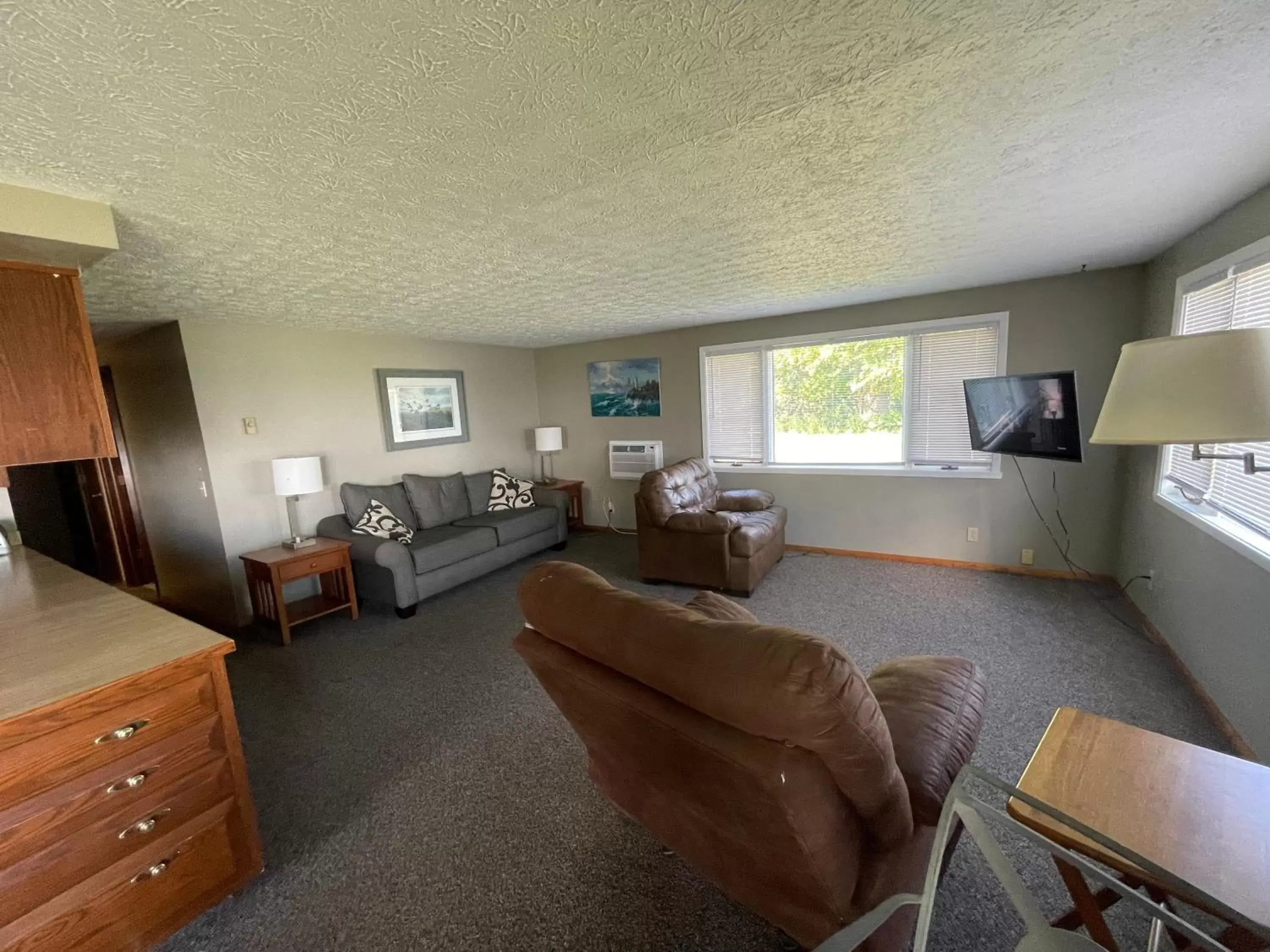 Seating Area in Plantation Motel