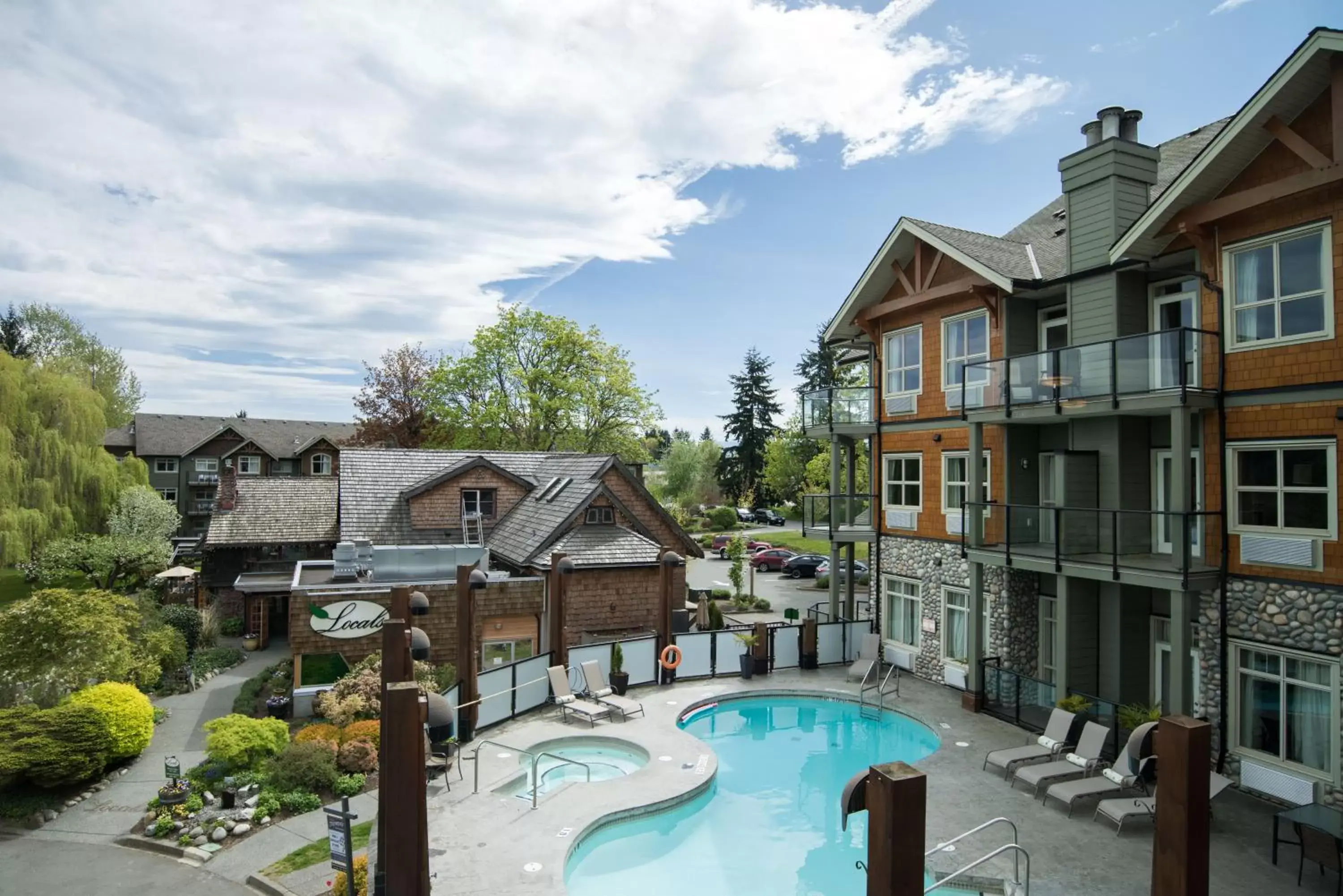 Patio, Pool View in Old House Hotel & Spa