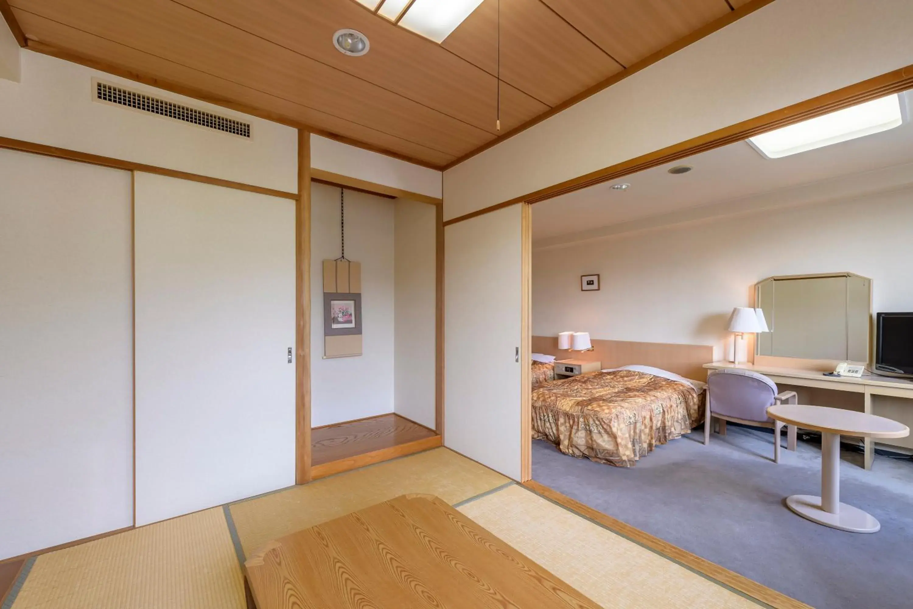 Photo of the whole room in Hotel Tagawa