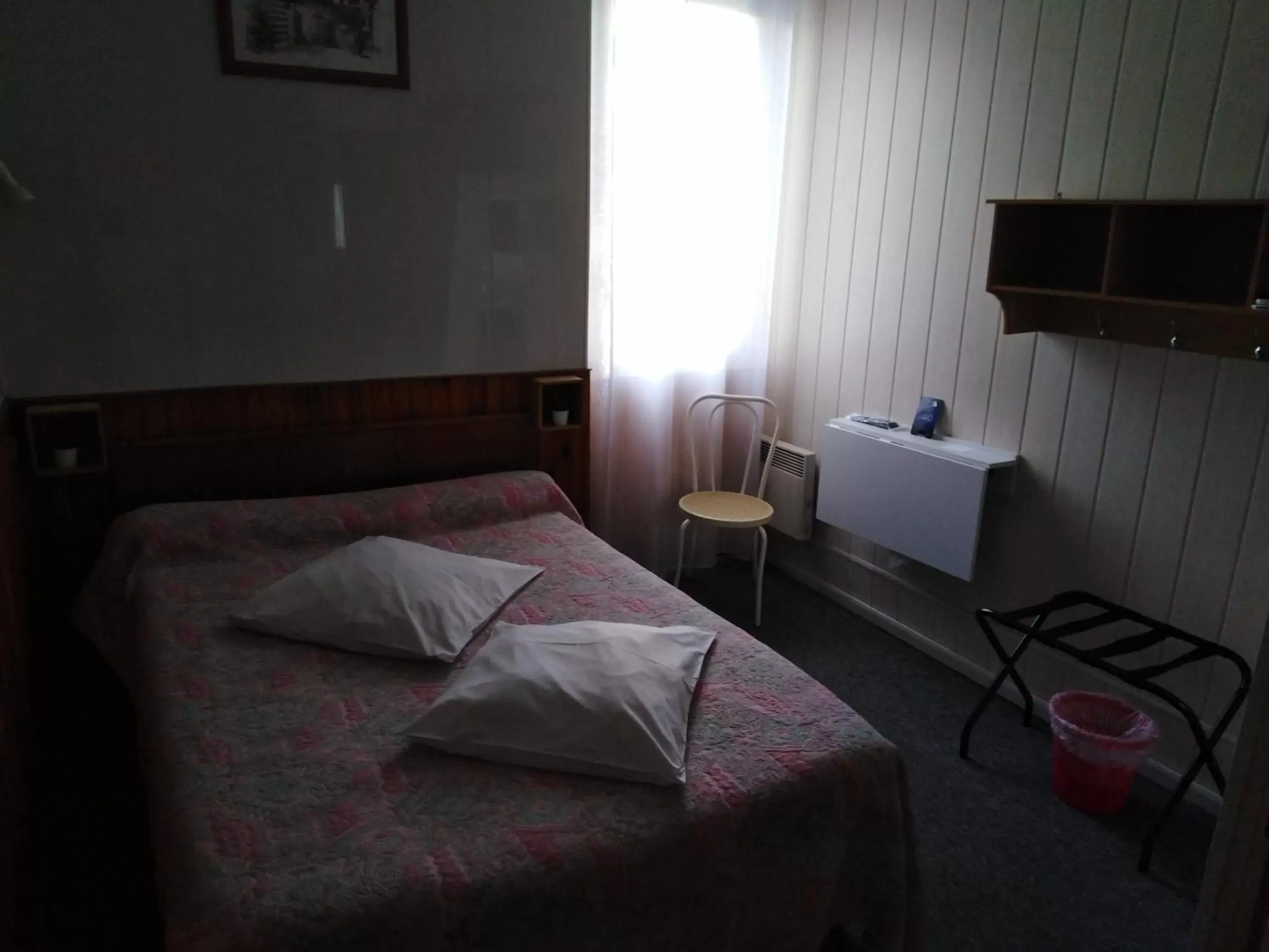 Photo of the whole room, Bed in Chalet Saint Louis