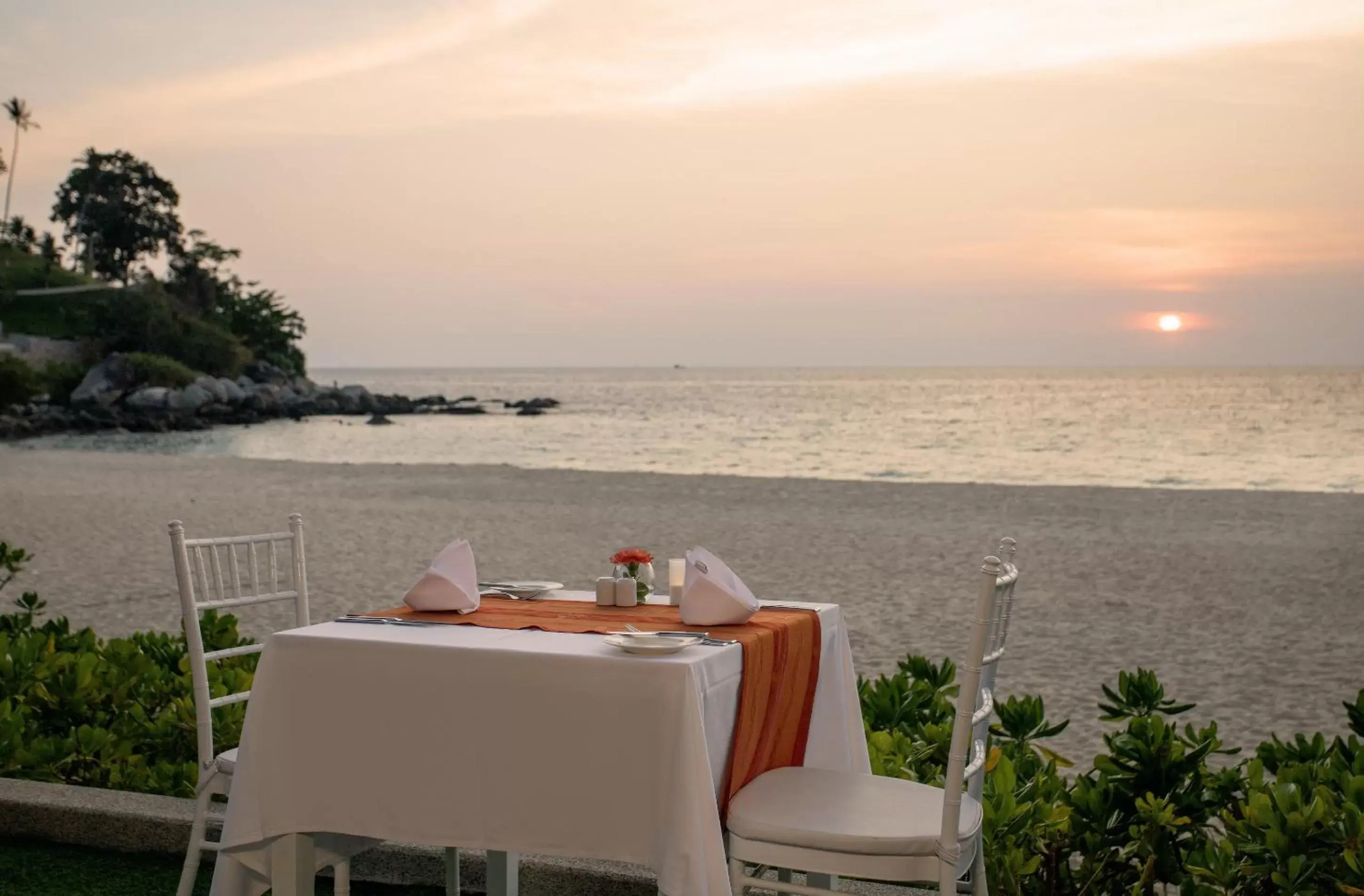 Sunset in Katathani Phuket Beach Resort - SHA Extra Plus