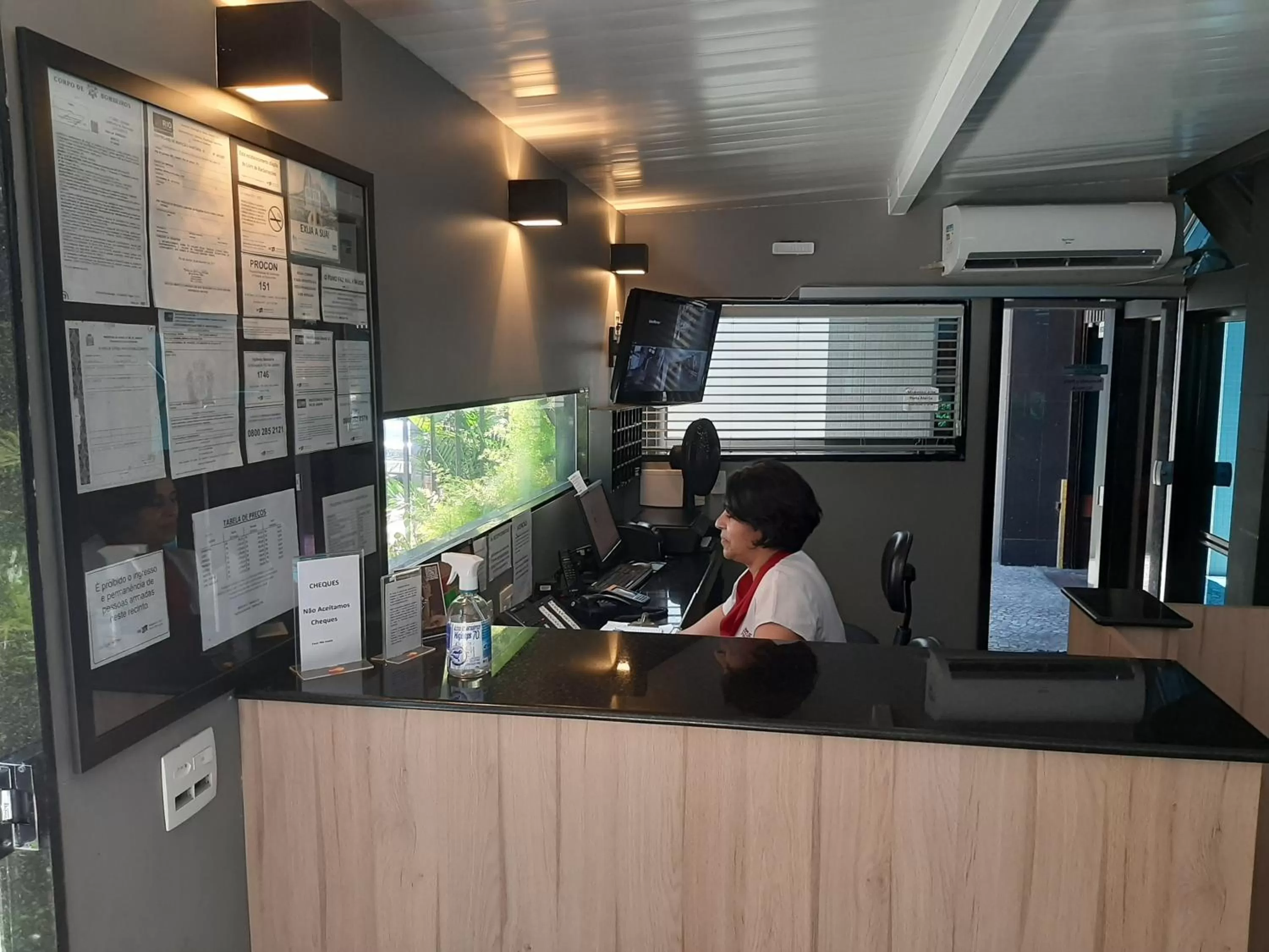 BAMBINA HOTEL -Adultos Somente