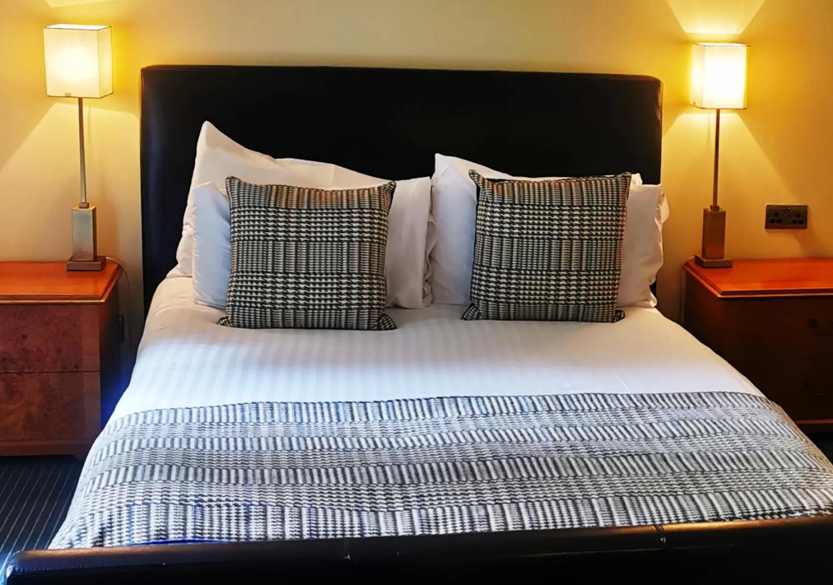 Bed in Old Manor Hotel