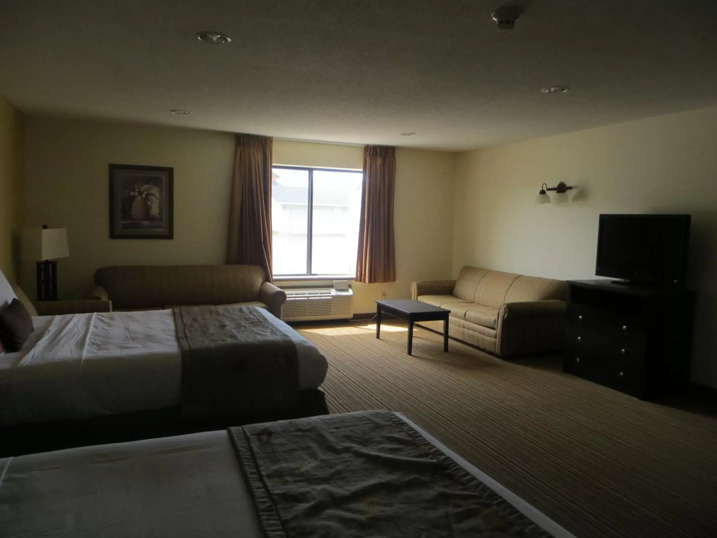 Bedroom in Ramada by Wyndham Wisconsin Dells