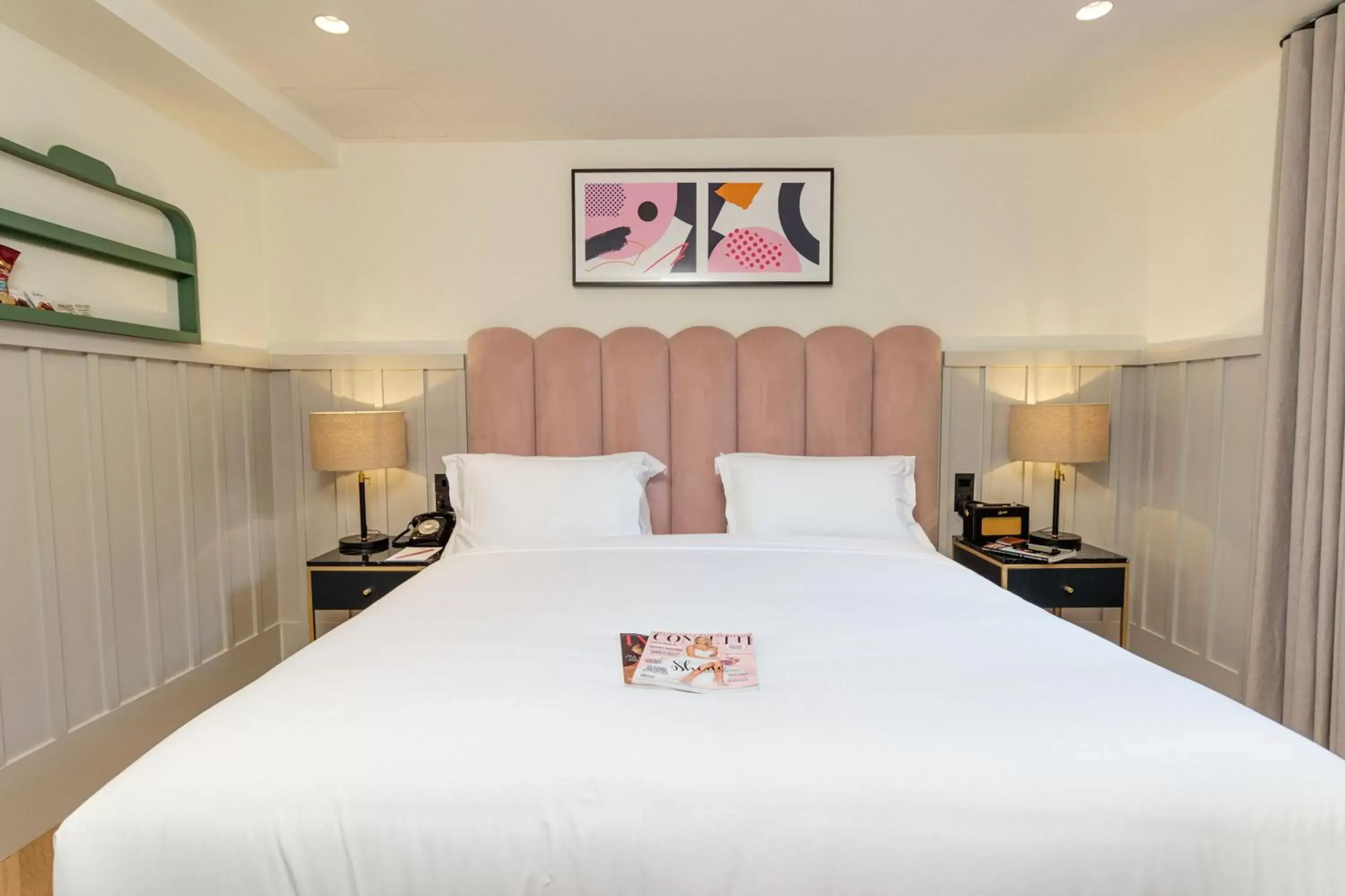 Bed in The Clarence Bed in The Clarence