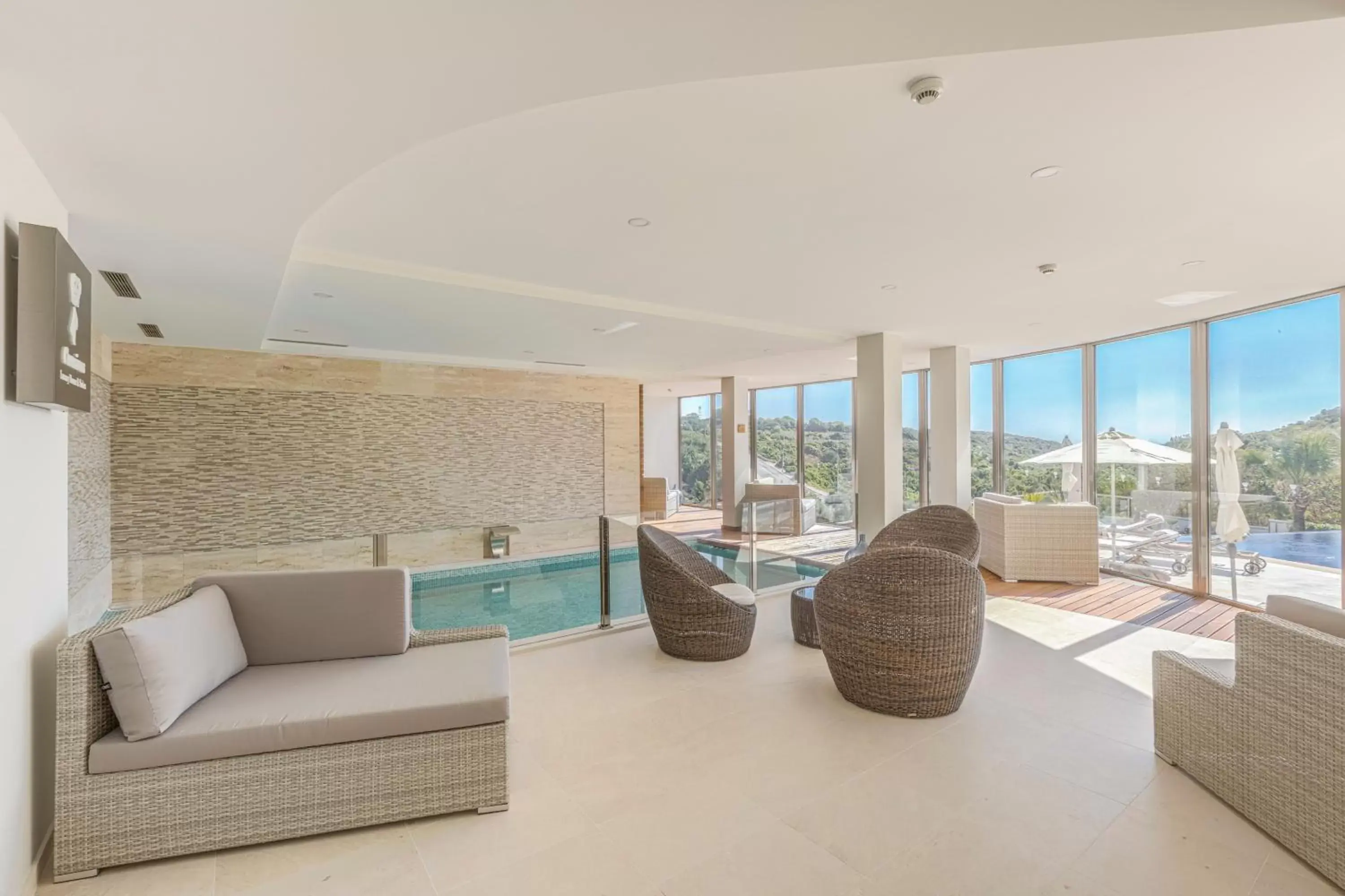 Spa and wellness centre/facilities in Caneiros Luxury House & Suites