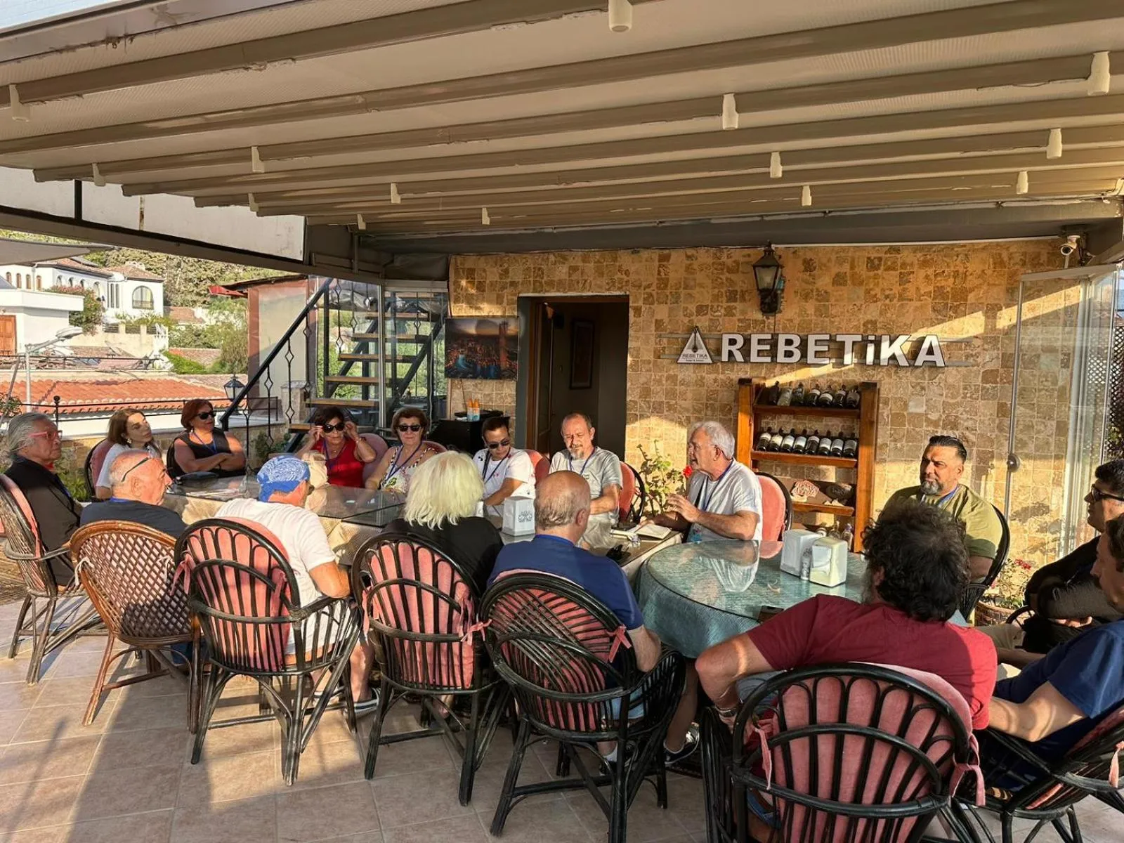 Restaurant/places to eat in Rebetika Hotel & bistro