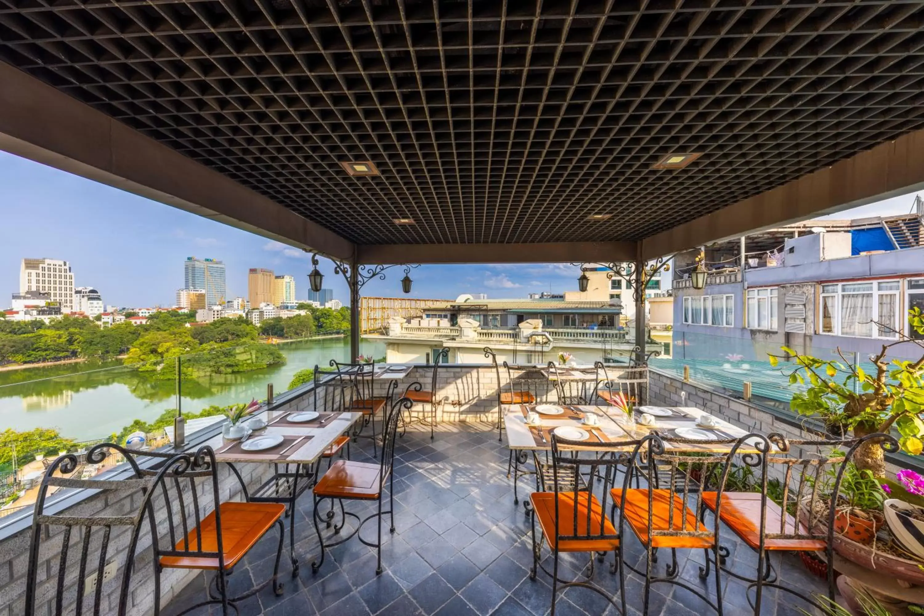 Breakfast in Centre Point Hanoi Hotel Breakfast in Centre Point Hanoi Hotel