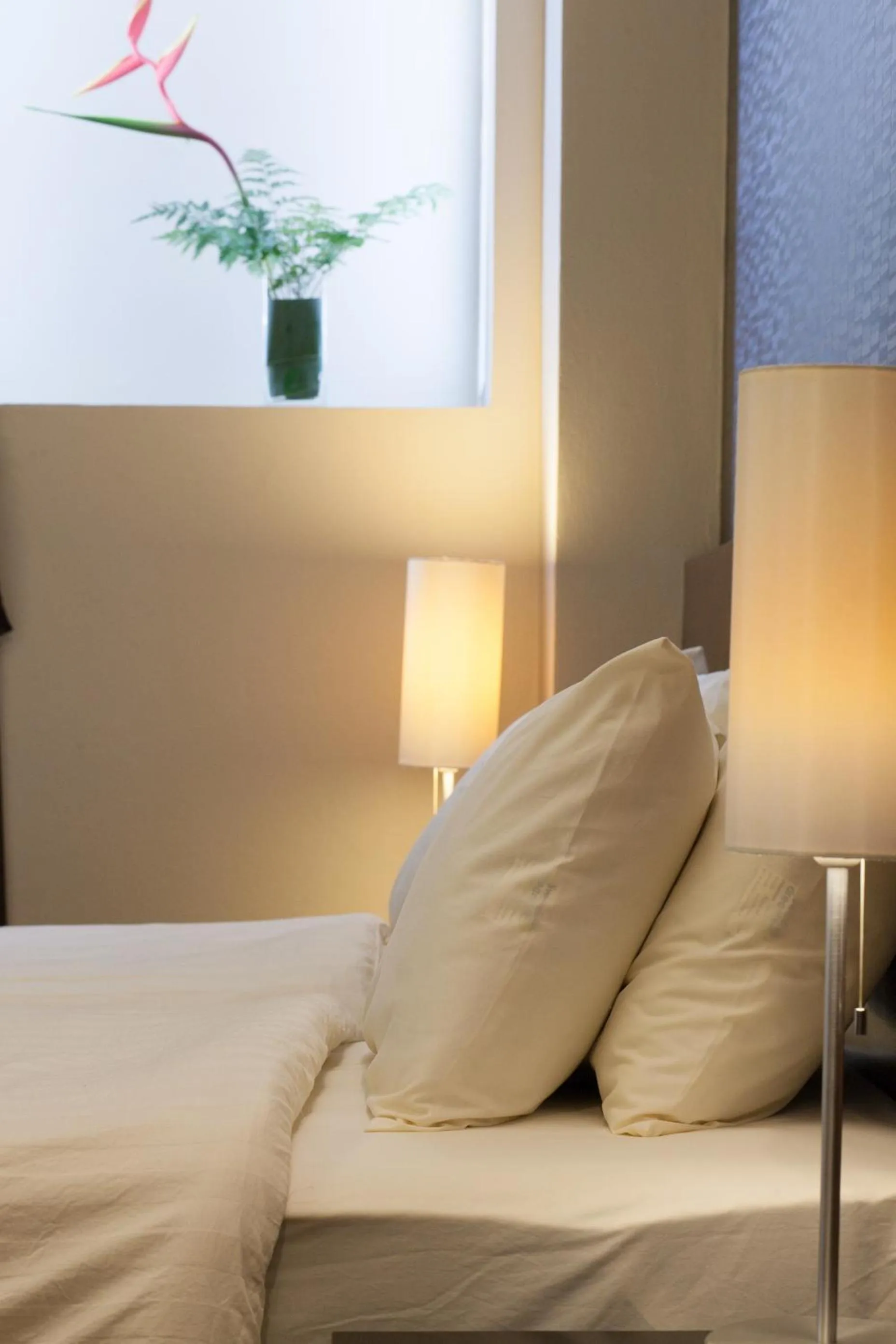 Decorative detail, Bed in Baansilom Soi 3