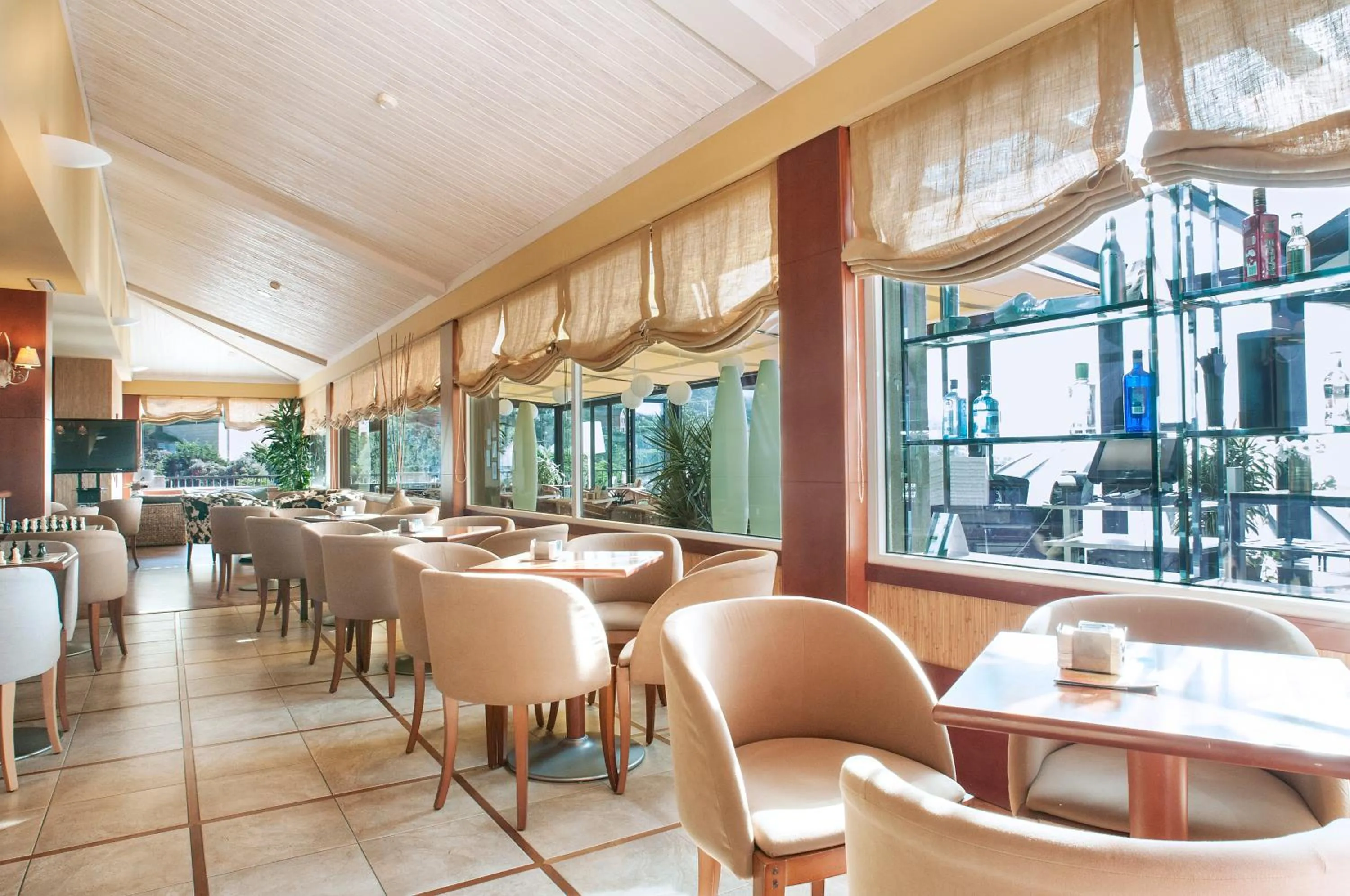 Restaurant/places to eat in Talaso Atlántico