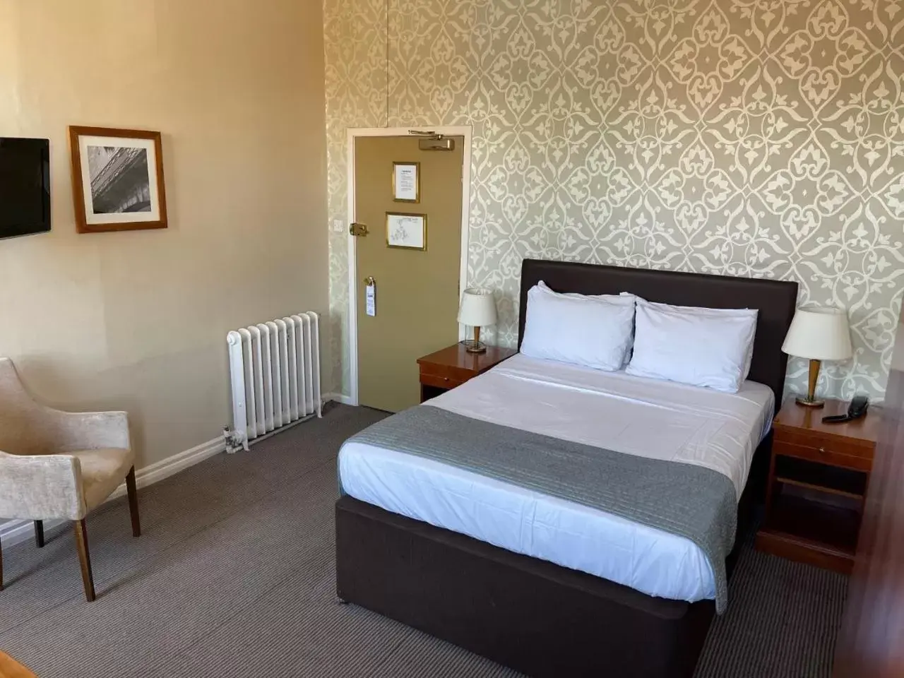 Photo of the whole room, Bed in Manor Hotel by Greene King Inns