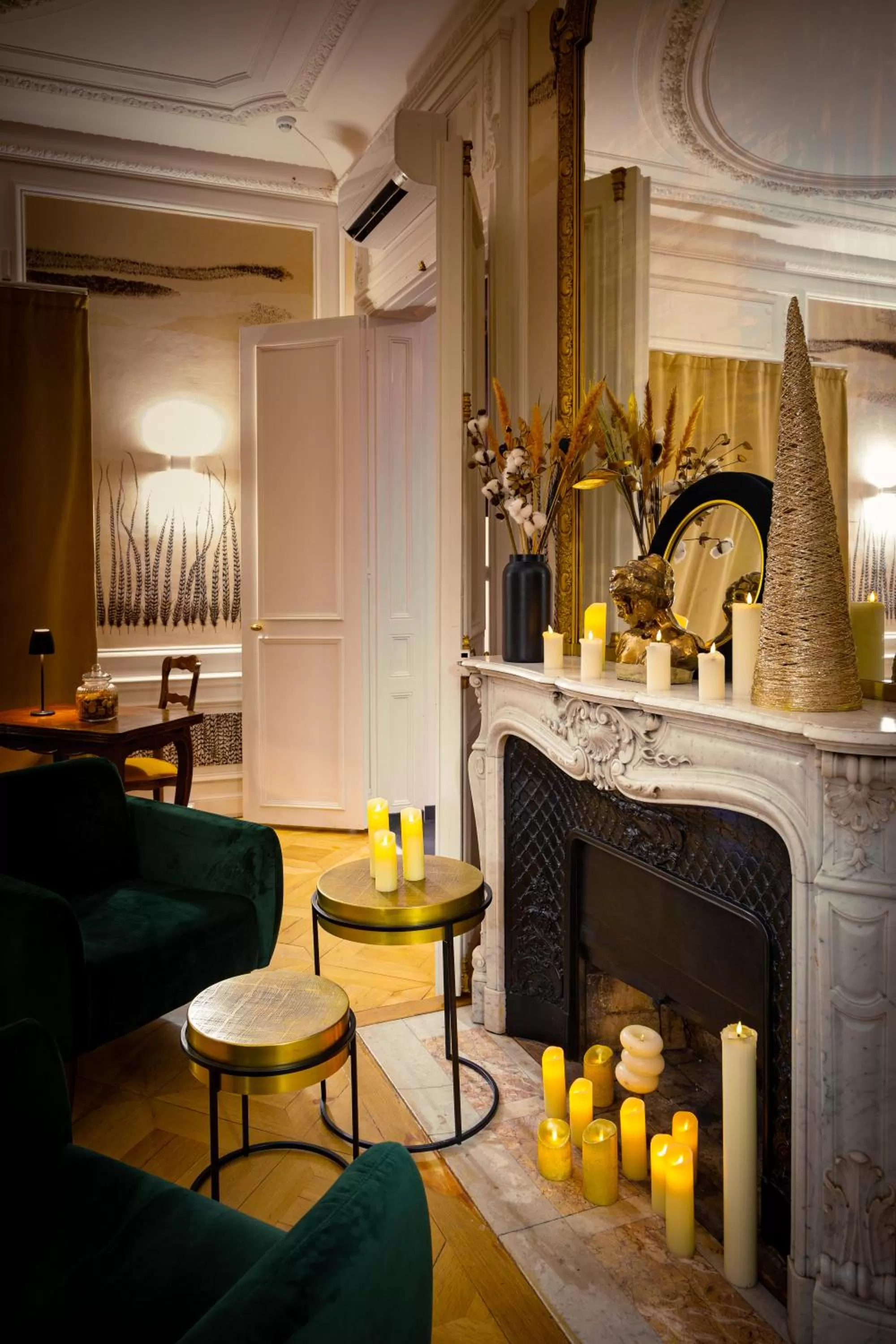 Decorative detail in Berti Hotel - Mulhouse Centre Gare