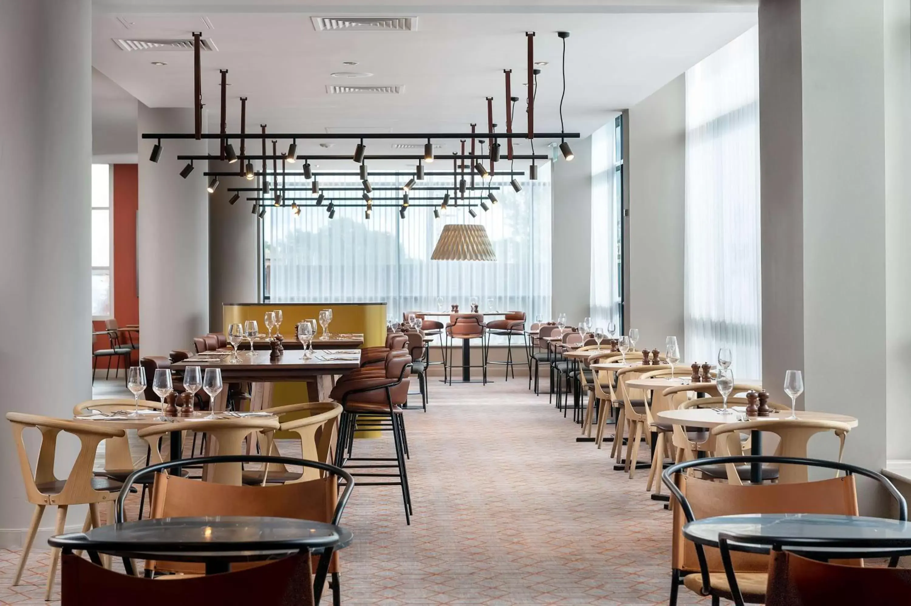 Restaurant/Places to Eat in Hilton Garden Inn London Heathrow Airport