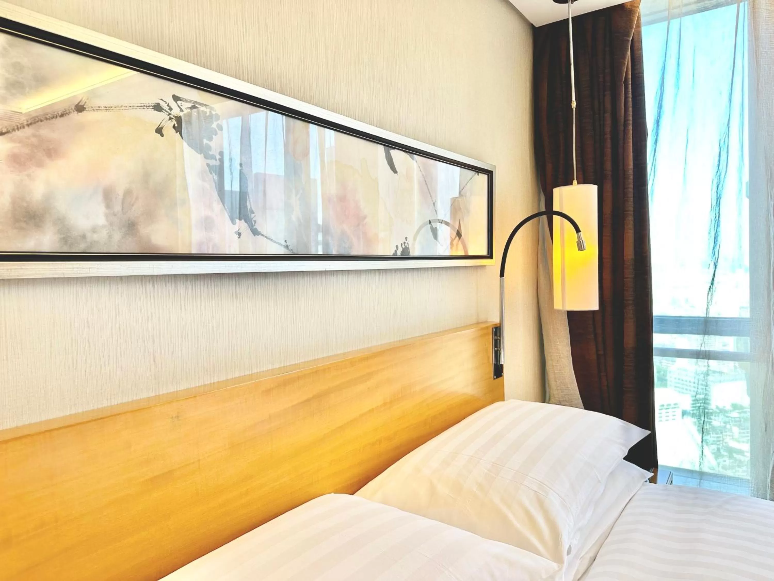 Bedroom, Bed in Swissotel Foshan, Guangdong
