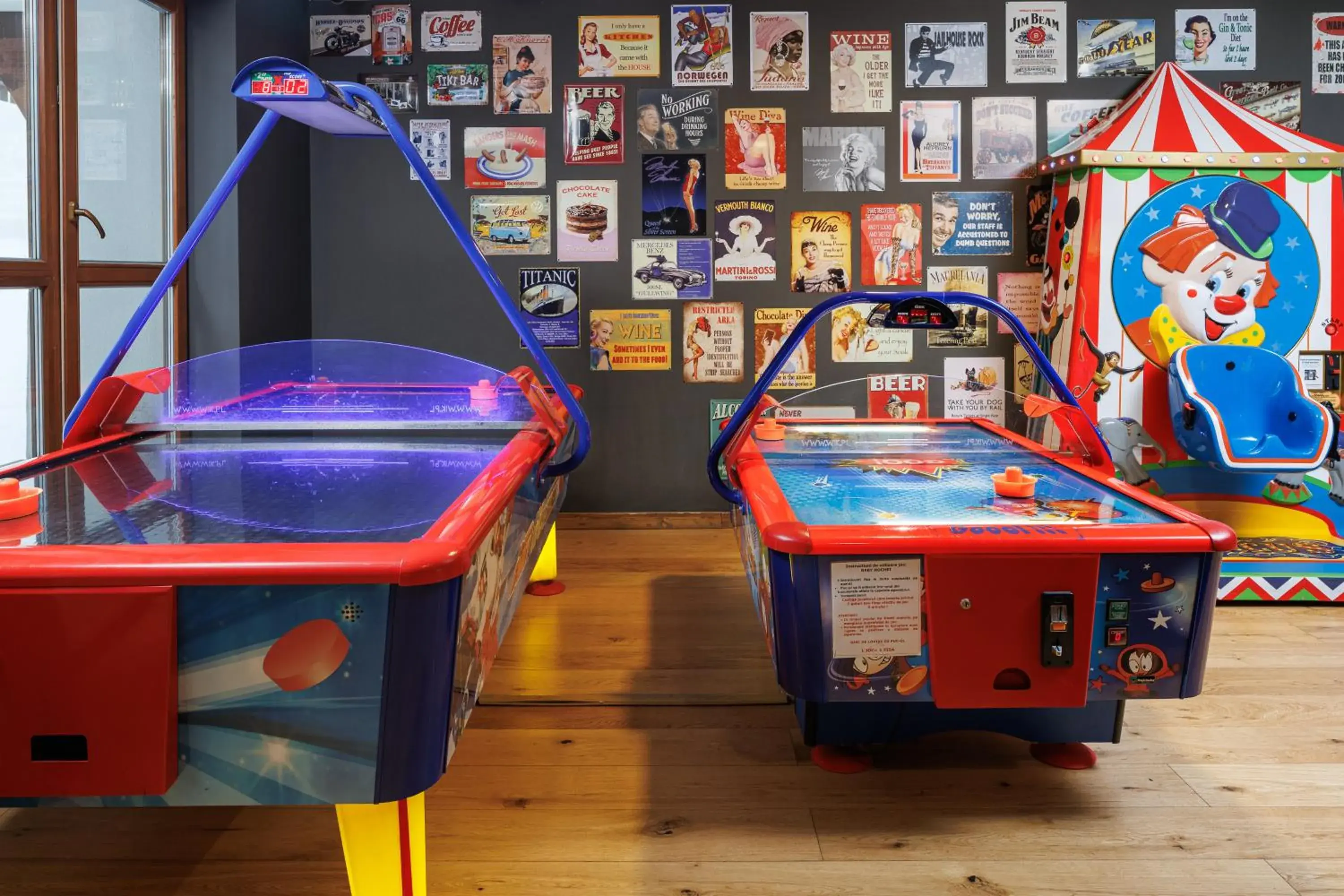 Children play ground, Game Room in Teleferic Grand Hotel