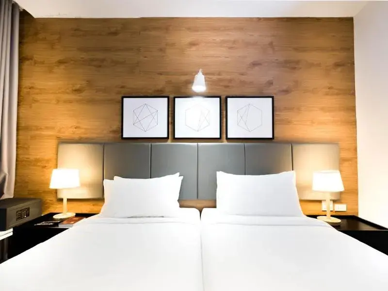 Bed in Avior Hotel