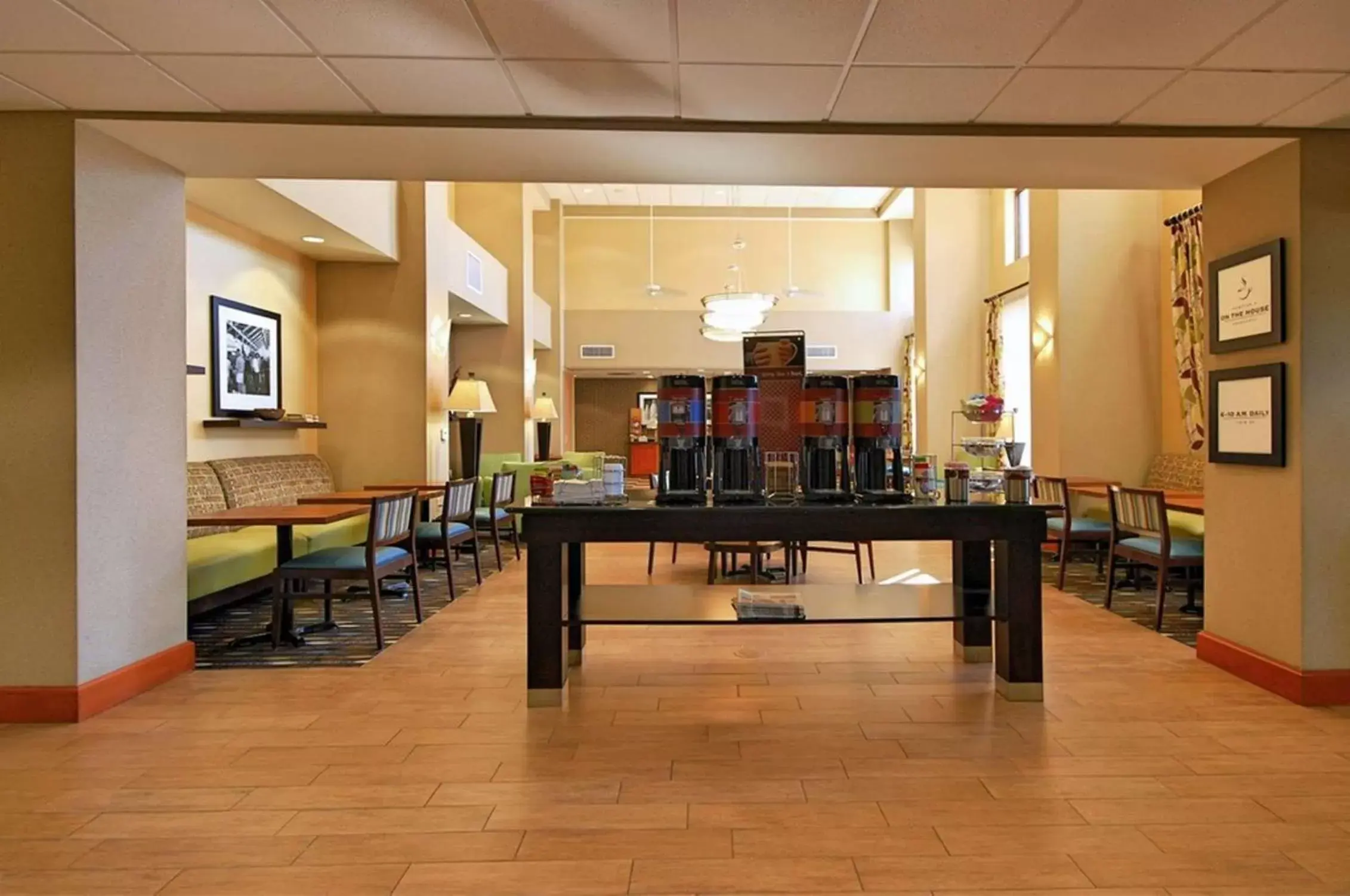 Lobby or reception, Restaurant/Places to Eat in Hampton Inn By Hilton And Suites New Iberia