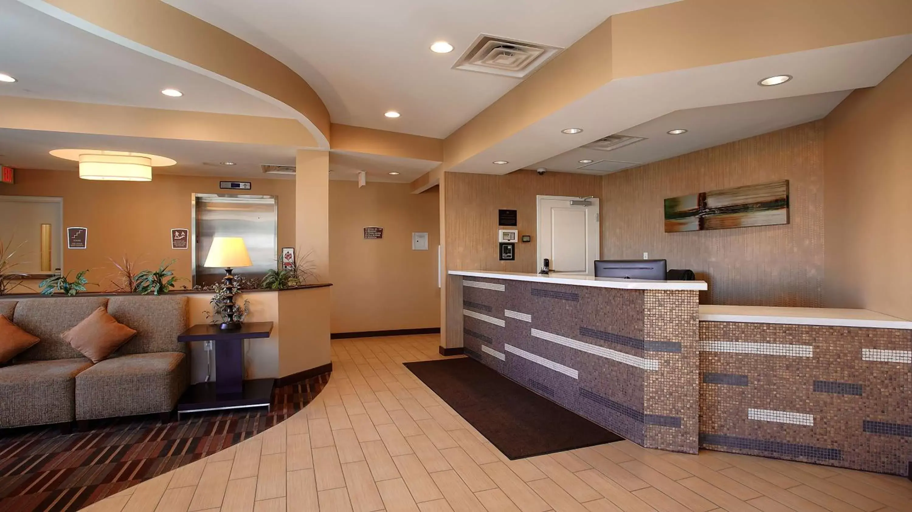 Lobby or reception, Lobby/Reception in Best Western Plus College Park Hotel