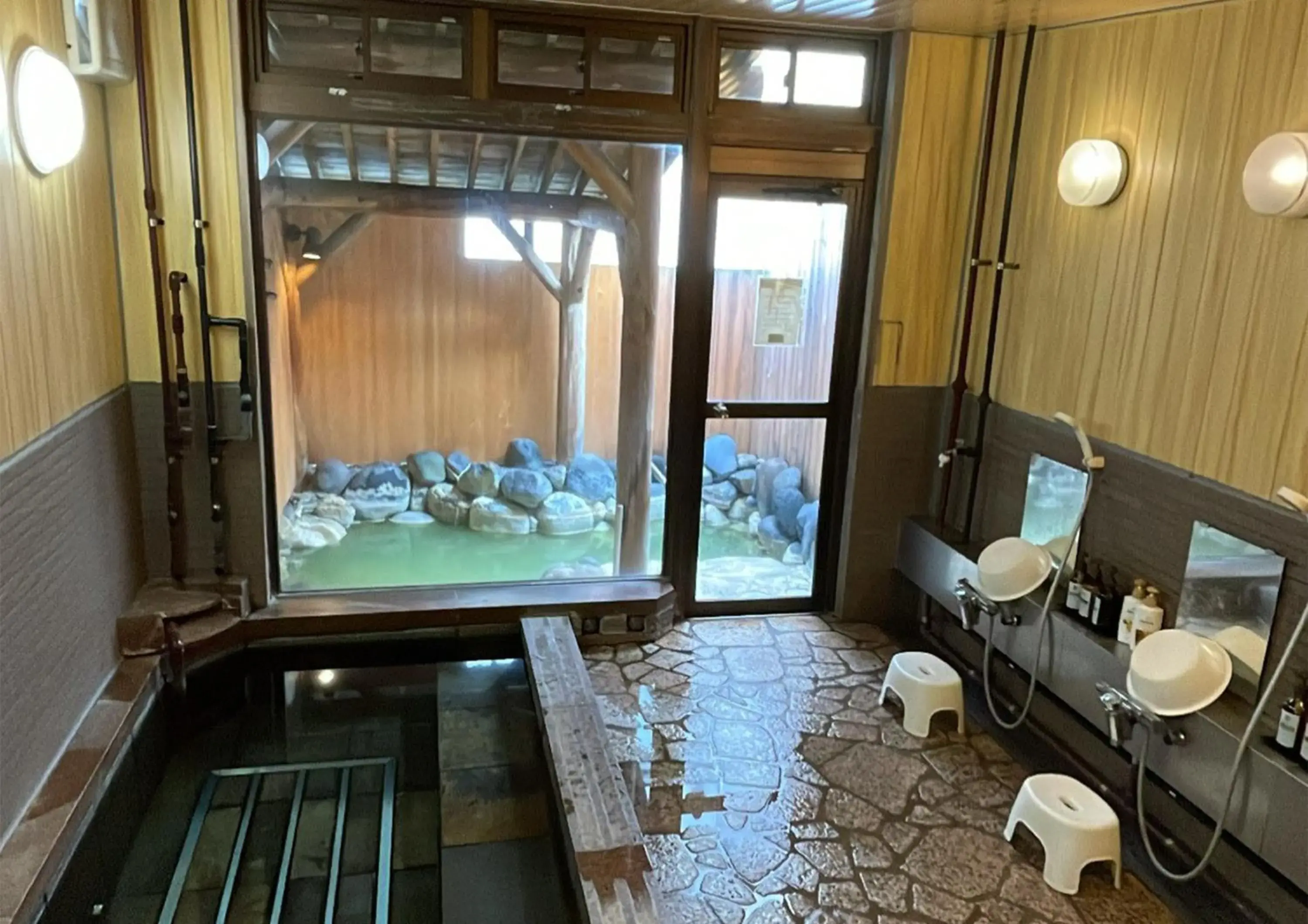 Hot Spring Bath, Bathroom in Hatago Nagomi Hot Spring Hotel