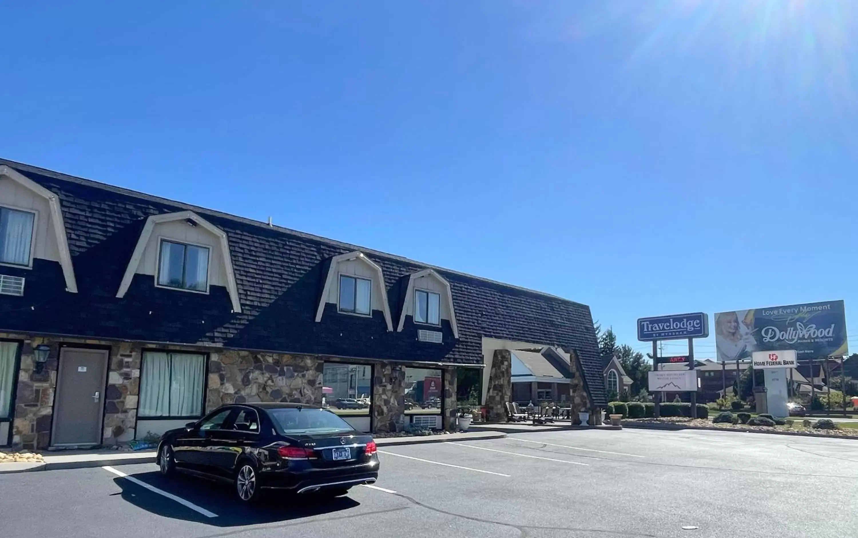 Facade/entrance, Property Building in Travelodge by Wyndham Pigeon Forge Dollywood Lane