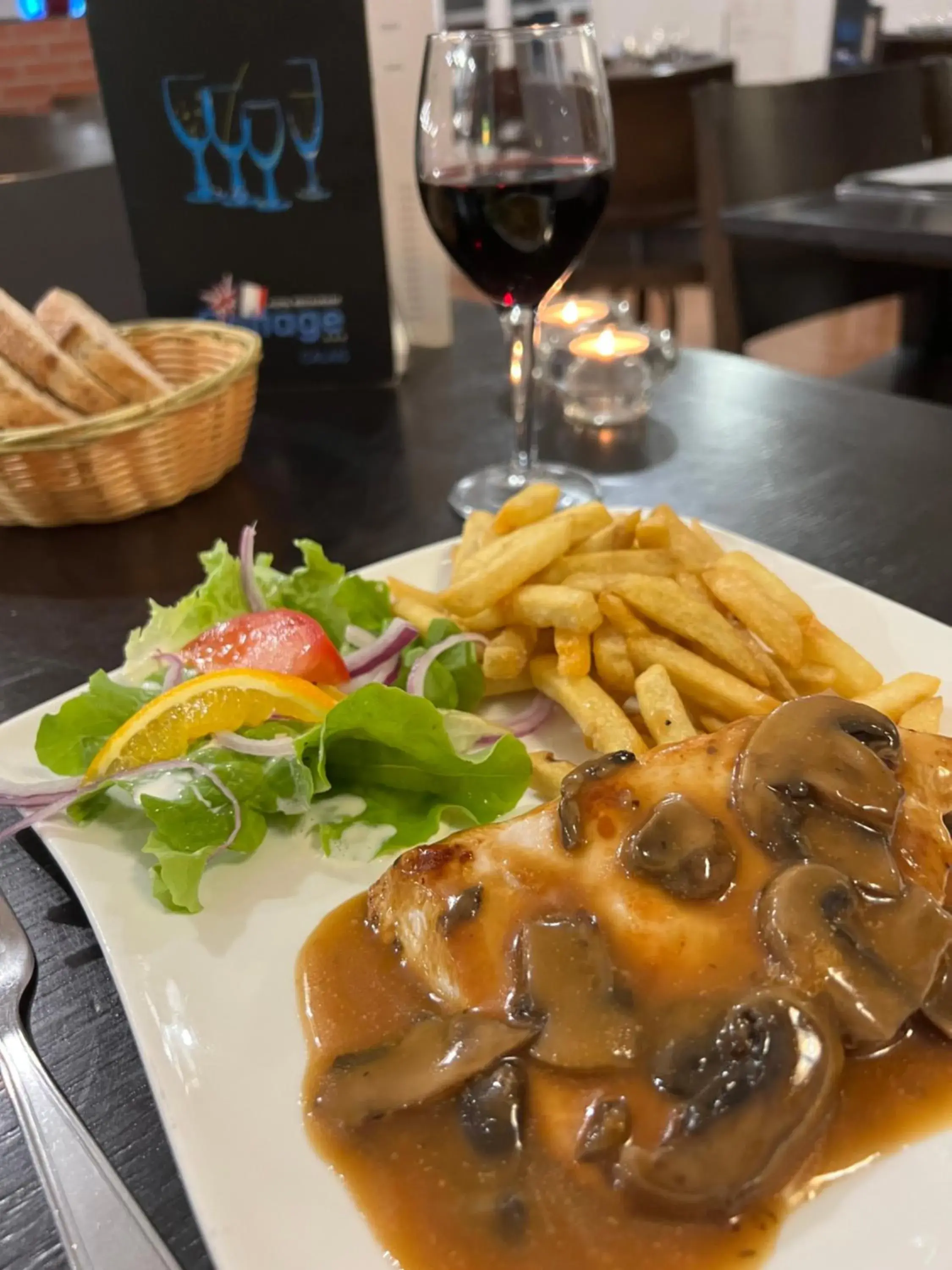 Restaurant/places to eat in Logis Cottage Hôtel Restaurant/places to eat in Logis Cottage Hôtel