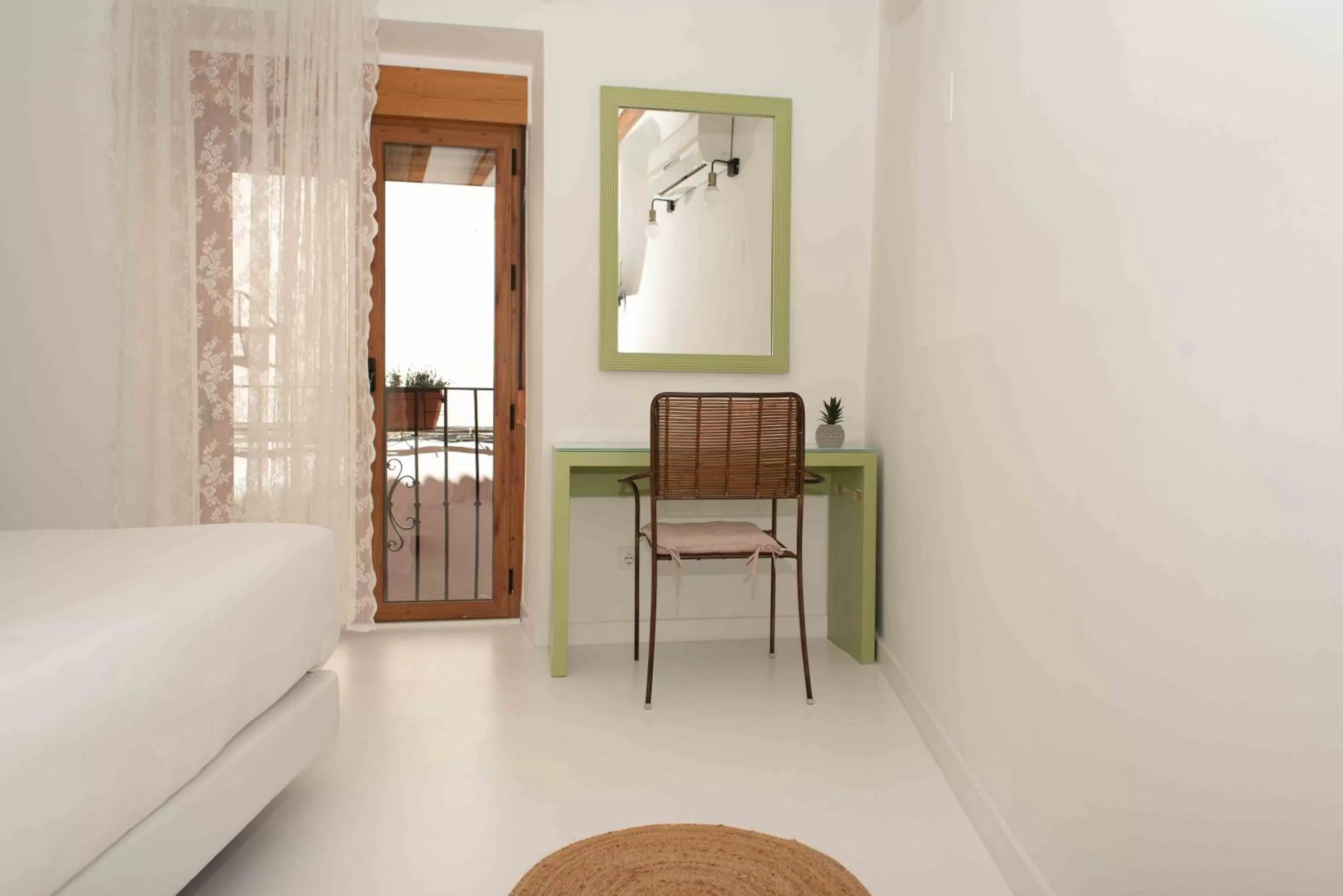 Photo of the whole room, Bed in Hotel Almunia