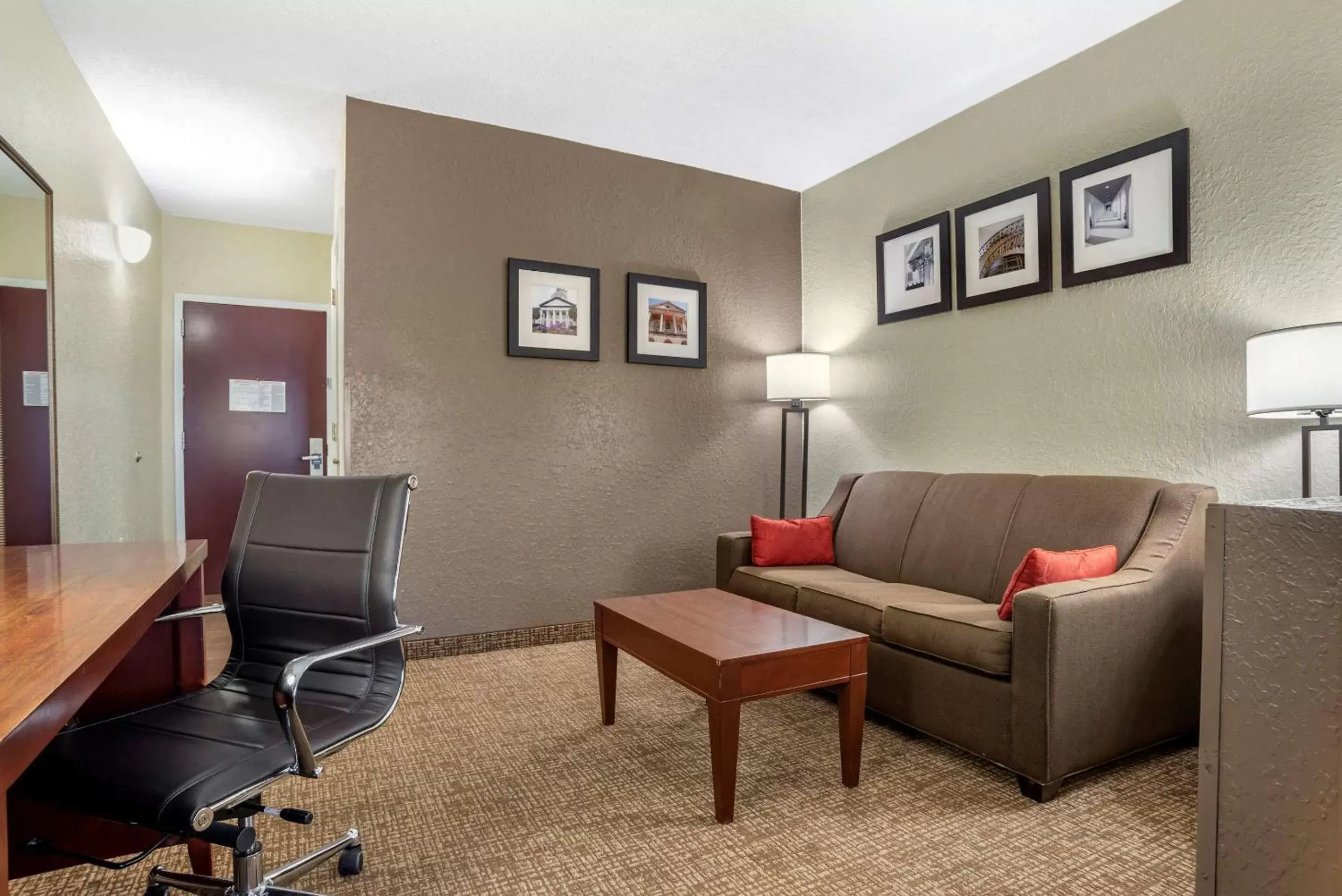 Bedroom, Seating Area in Comfort Inn & Suites Marianna I-10