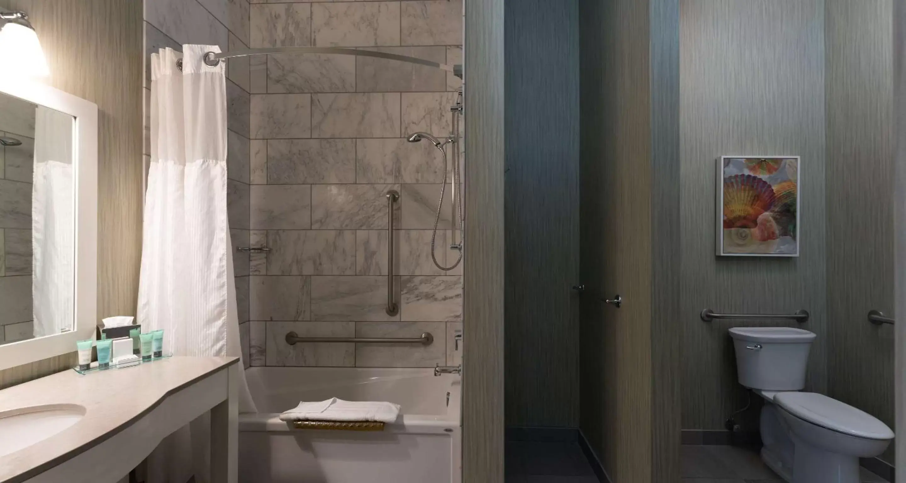 Bathroom in Prestige Oceanfront Resort, WorldHotels Luxury