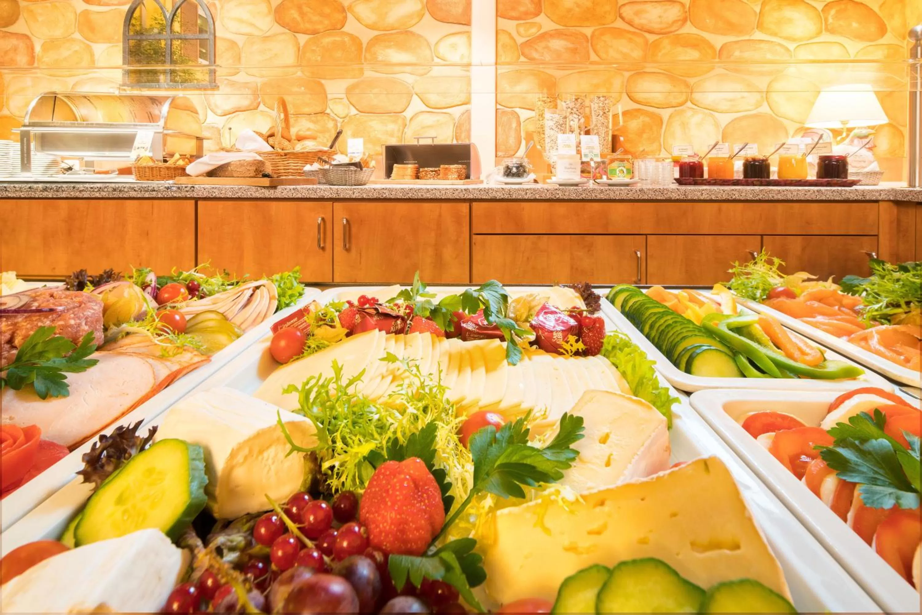 Buffet breakfast in Hotel Paulsen