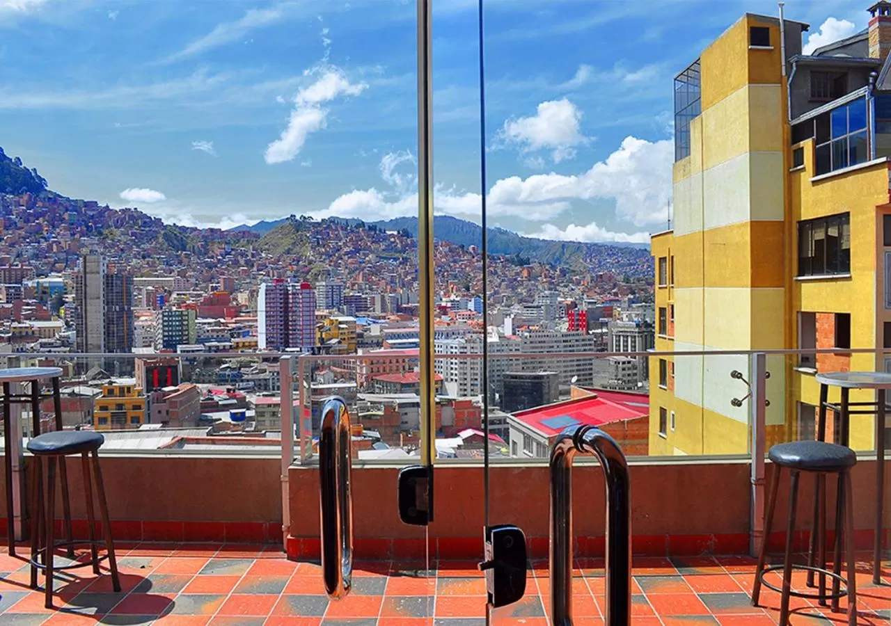 Restaurant/places to eat in Qantu Hotel