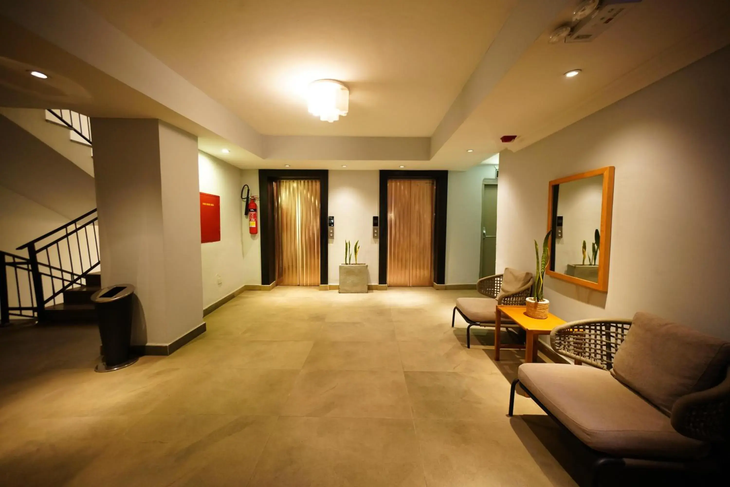 elevator, Seating Area in Mado Hotel