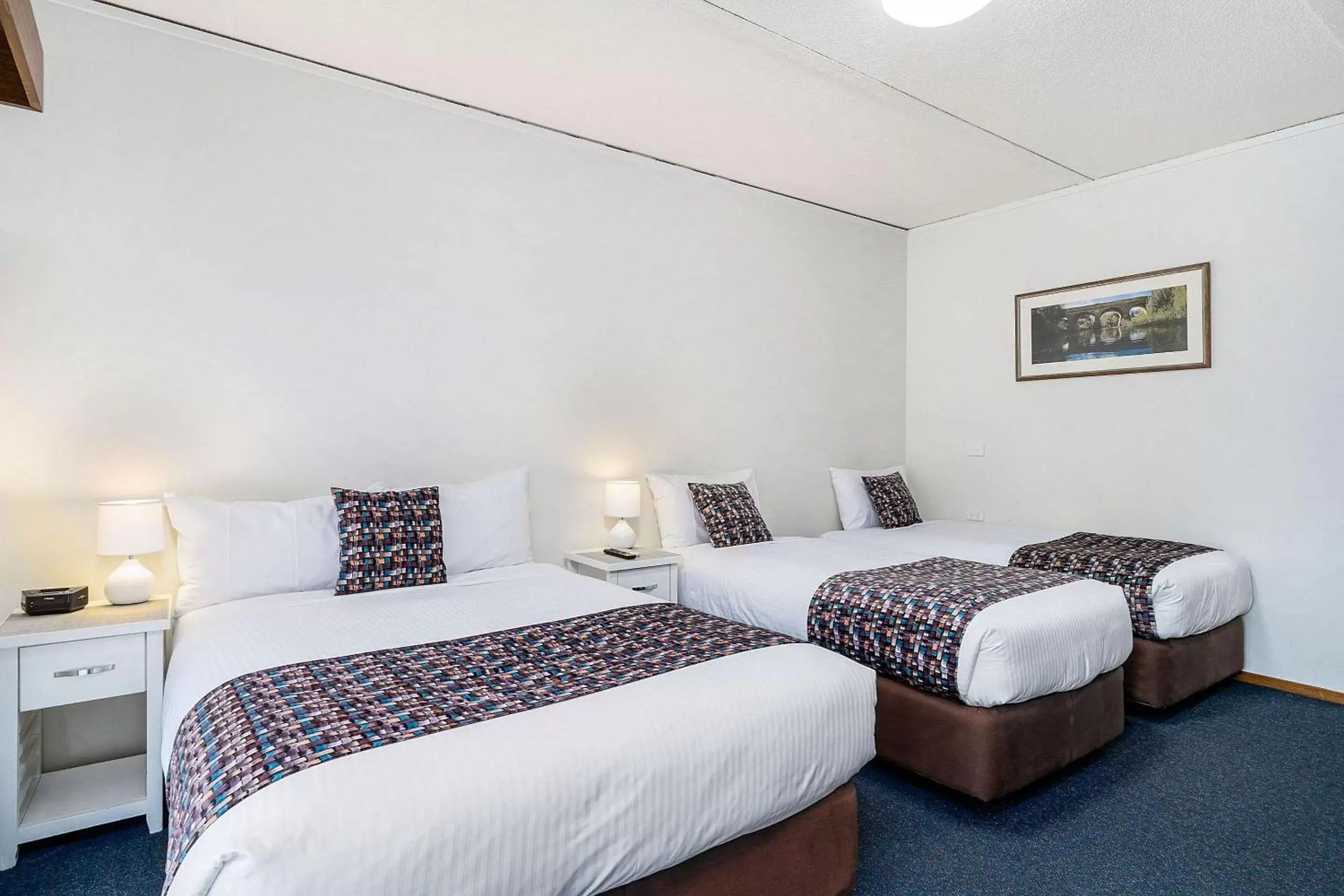 Photo of the whole room, Bed in Comfort Inn Benalla