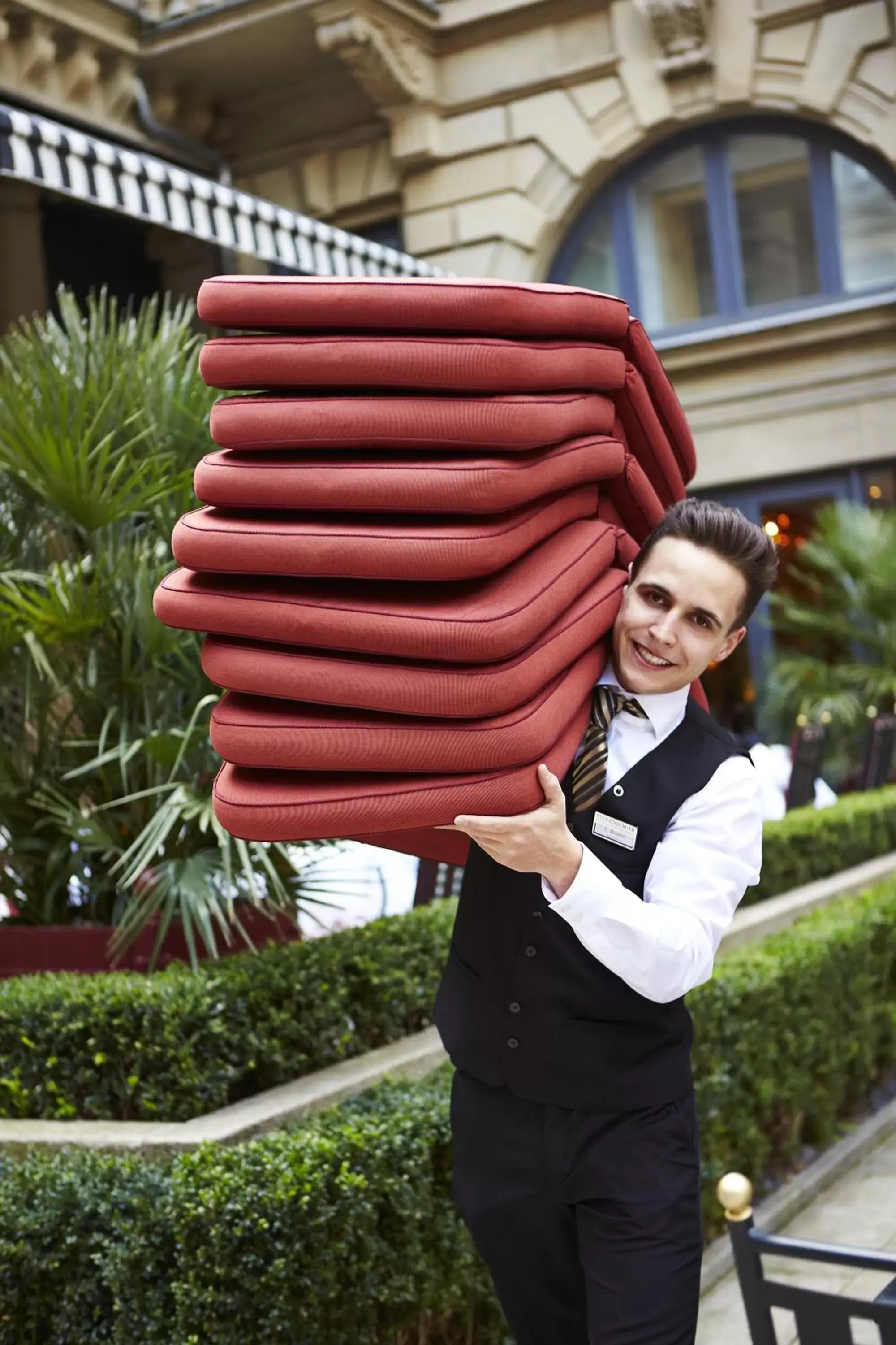 Staff in Steigenberger Icon Frankfurter Hof