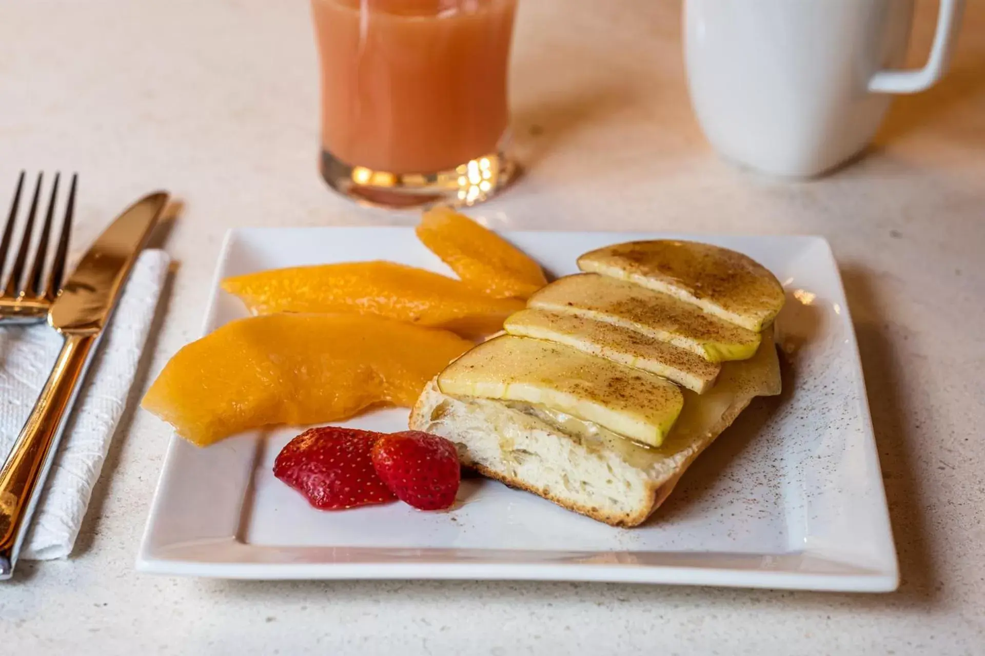 Breakfast, Food in Maison Napoléon