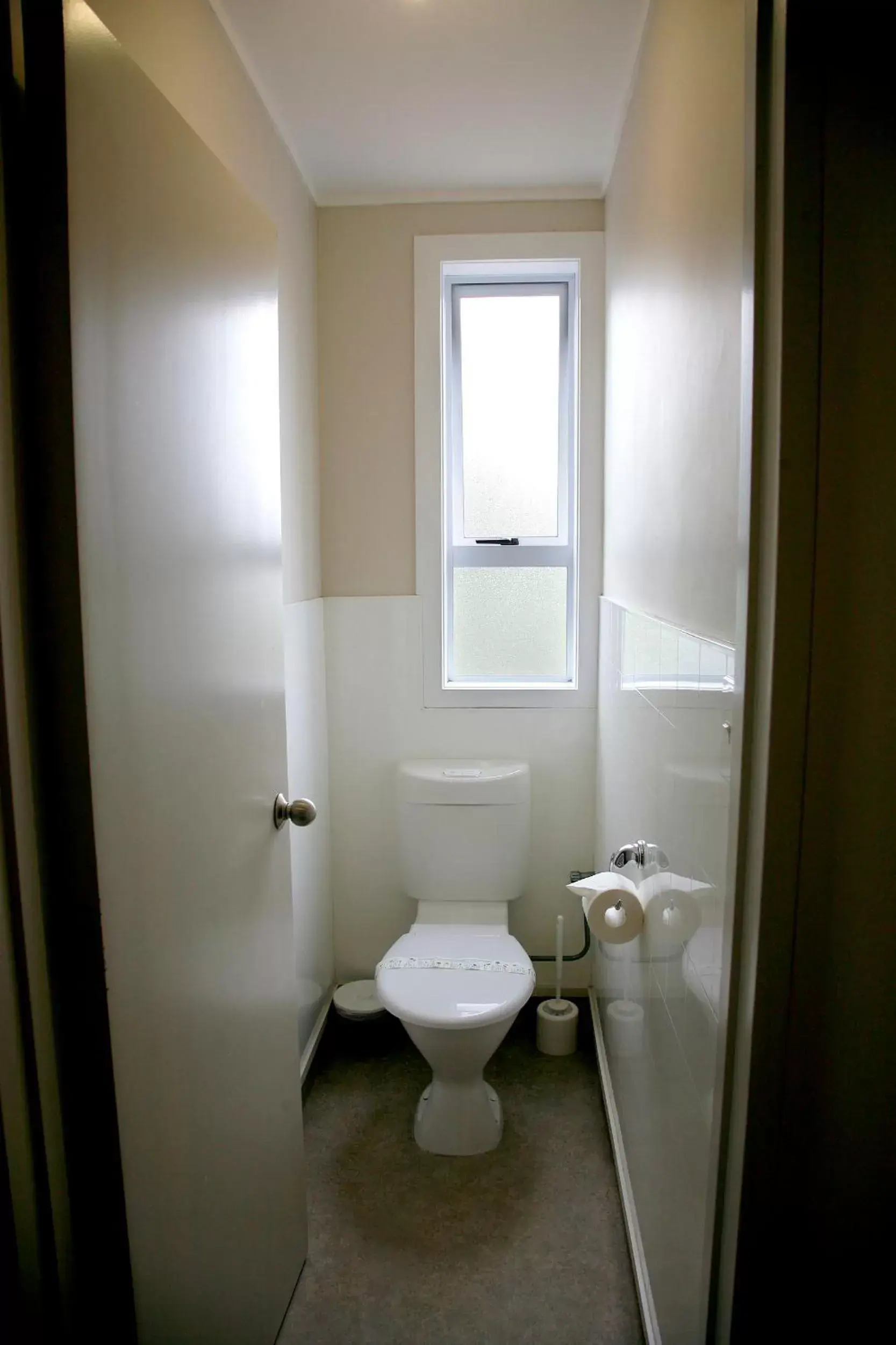 Bathroom in Touchwood Motor Lodge