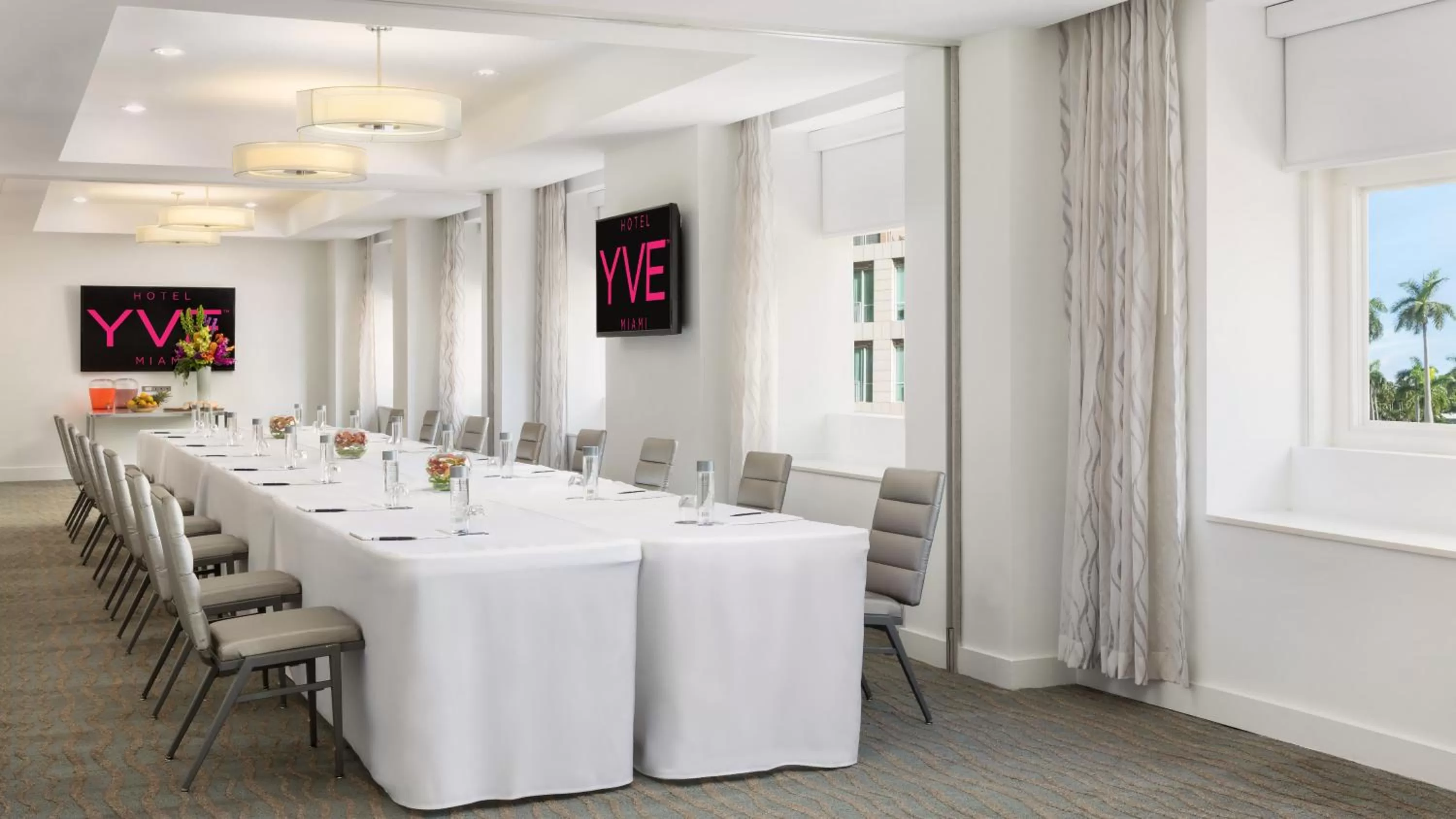 Meeting/conference room in YVE Hotel Miami
