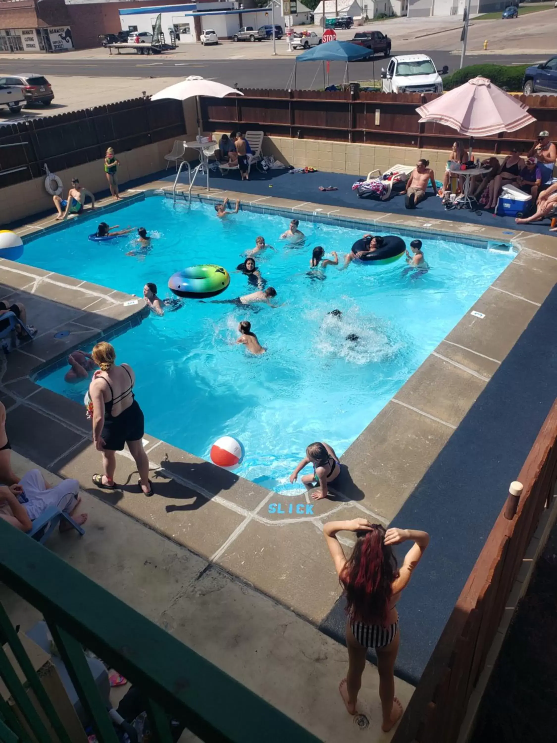 Swimming pool, Guests in Americas Best Value Inn North Platte