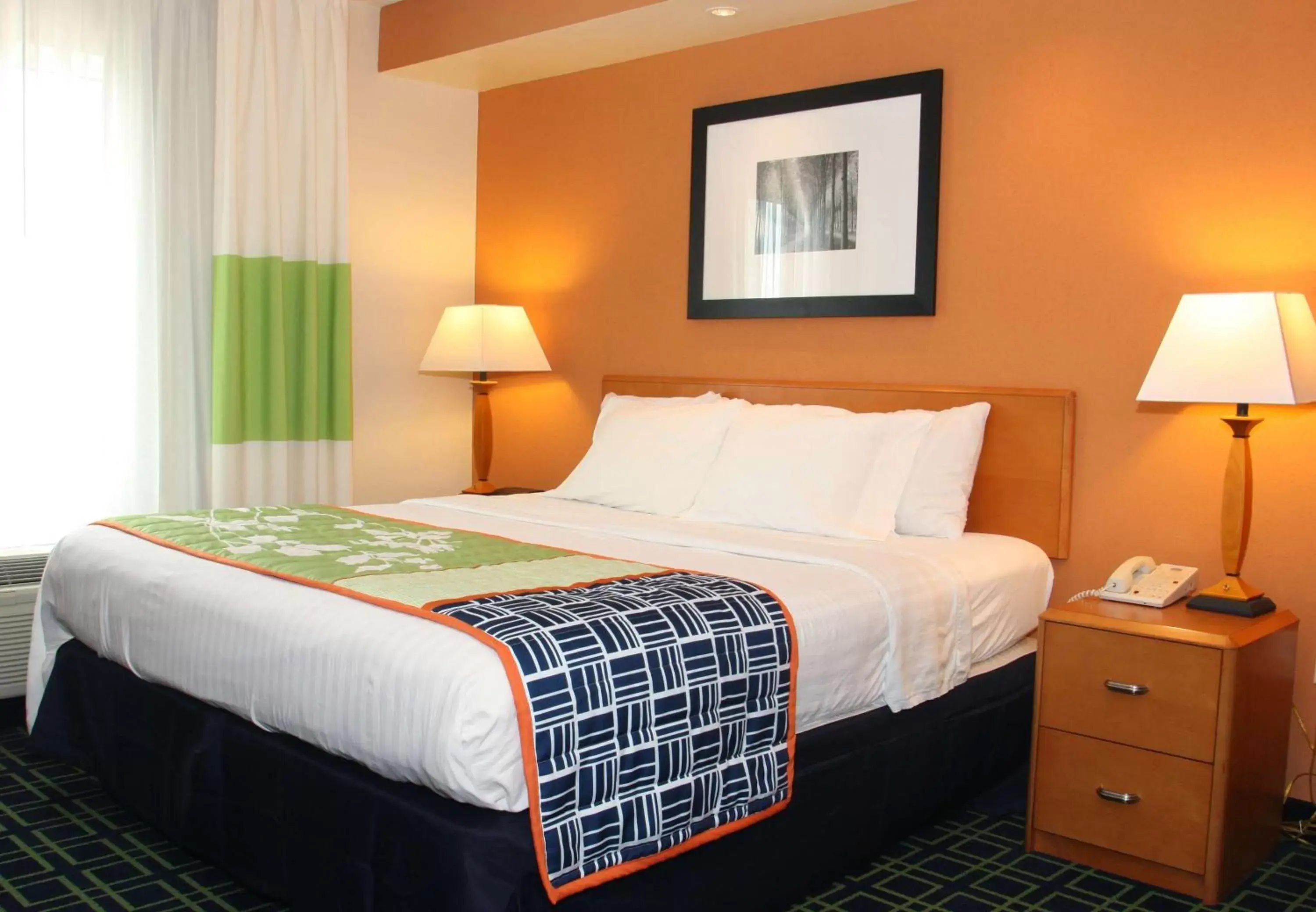 Bedroom, Bed in Fairfield Inn and Suites by Marriott Marion