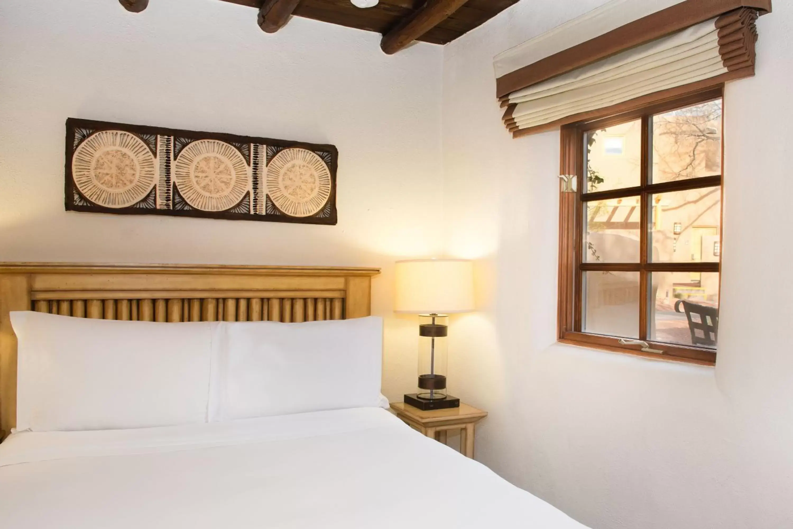 Bedroom, Bed in La Posada De Santa Fe, a Tribute Portfolio Resort & Spa
