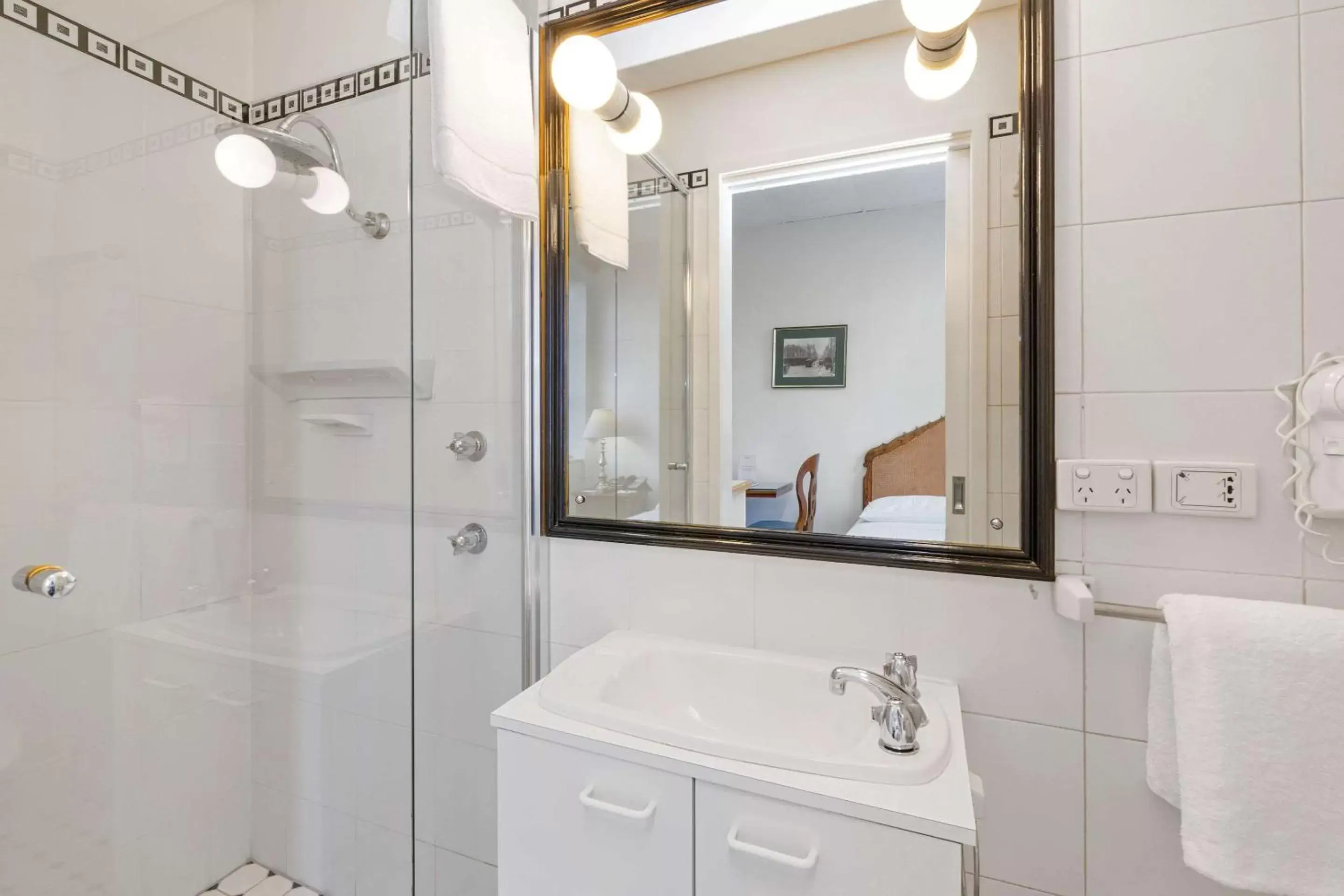 Bathroom in Castlereagh Boutique Hotel, Ascend Hotel Collection