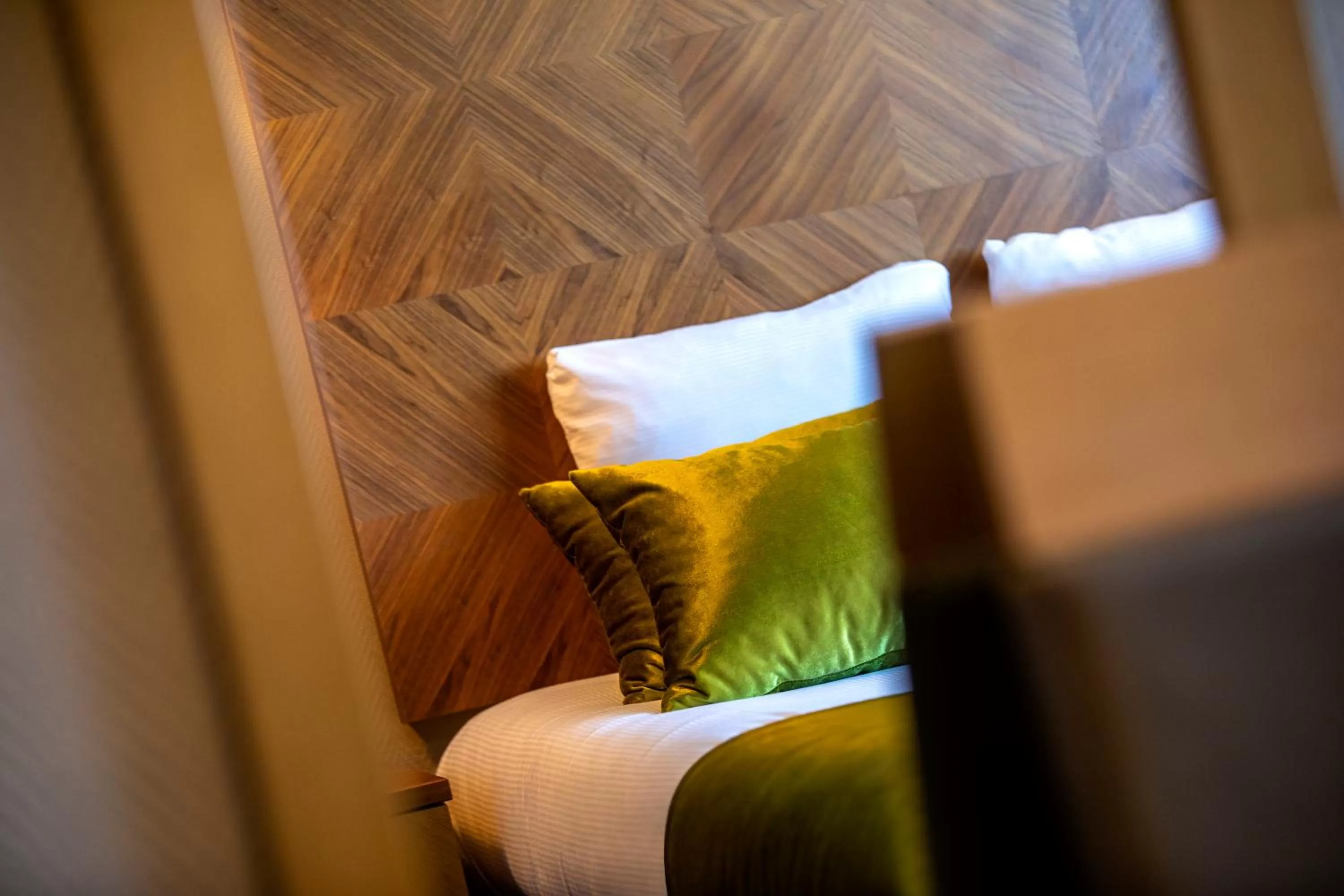 Photo of the whole room, Bed in The Alfred Hotel