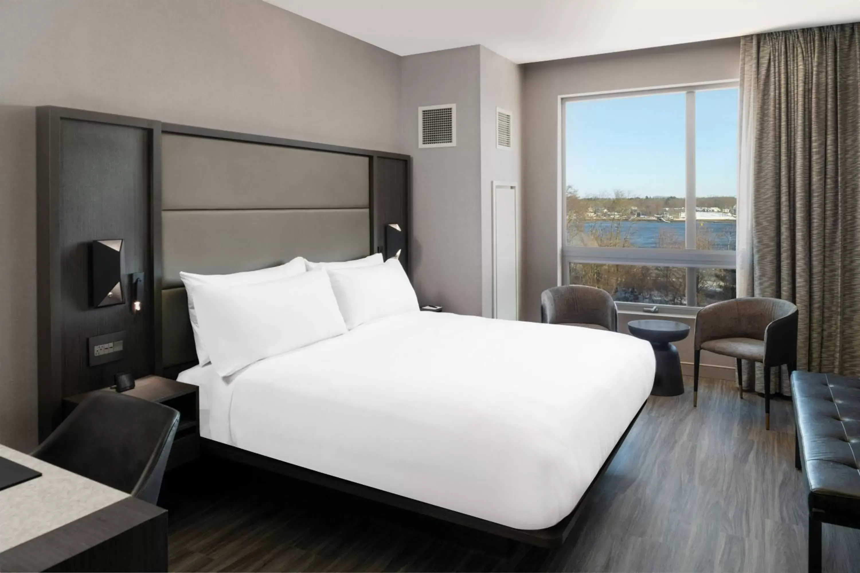 Bedroom, Bed in AC Hotel by Marriott Portsmouth Downtown/Waterfront