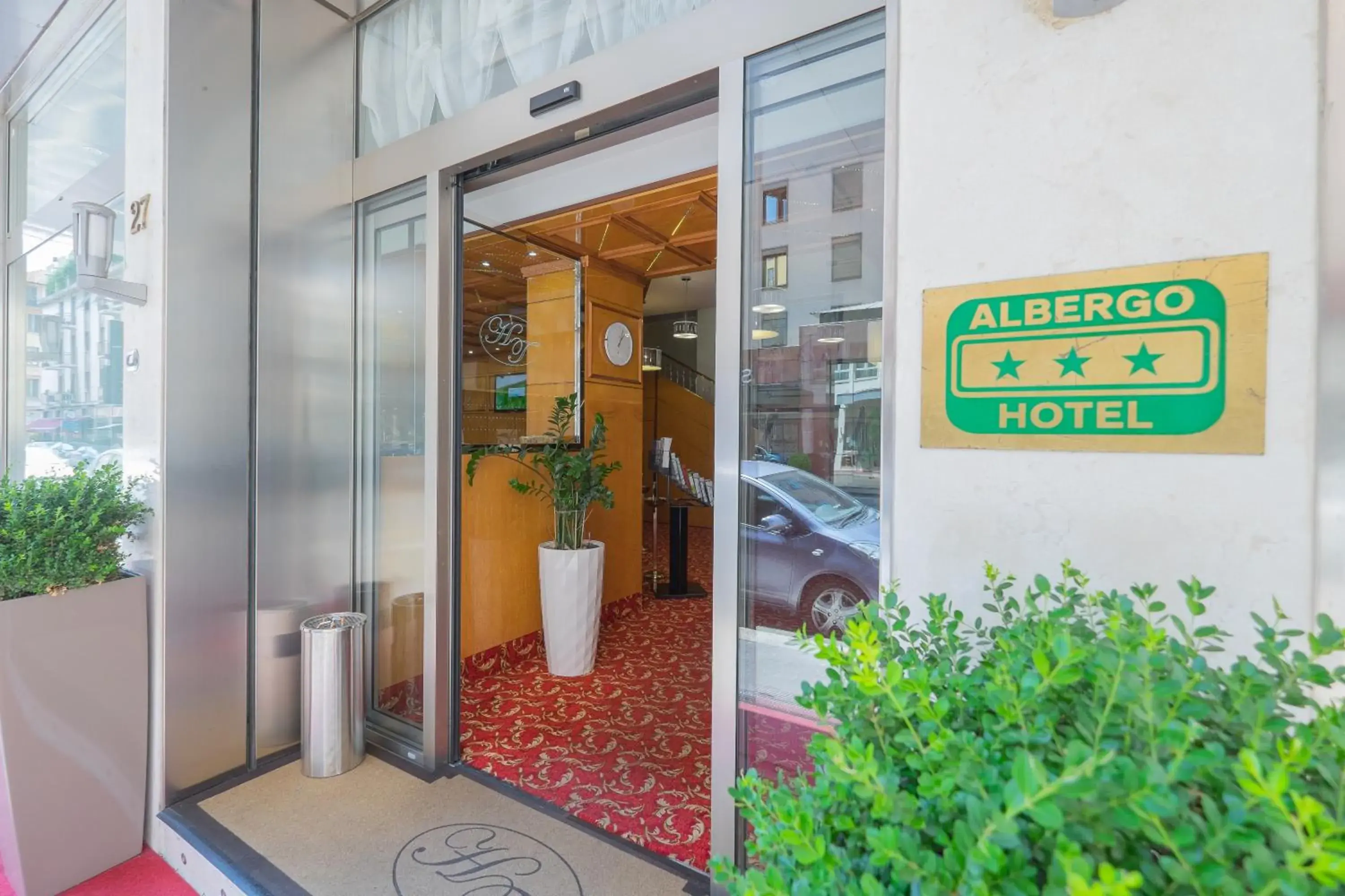 Facade/entrance in Hotel Teco