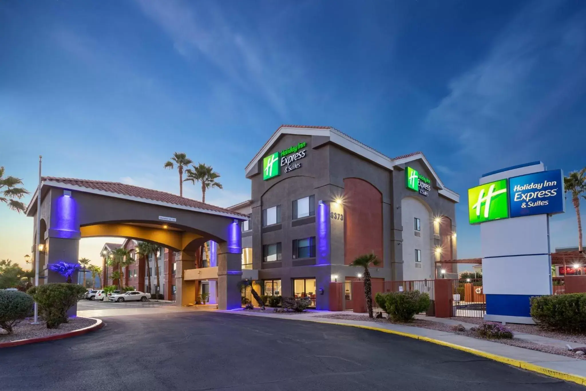 Property Building in Holiday Inn Express & Suites Tucson North, Marana, an IHG Hotel