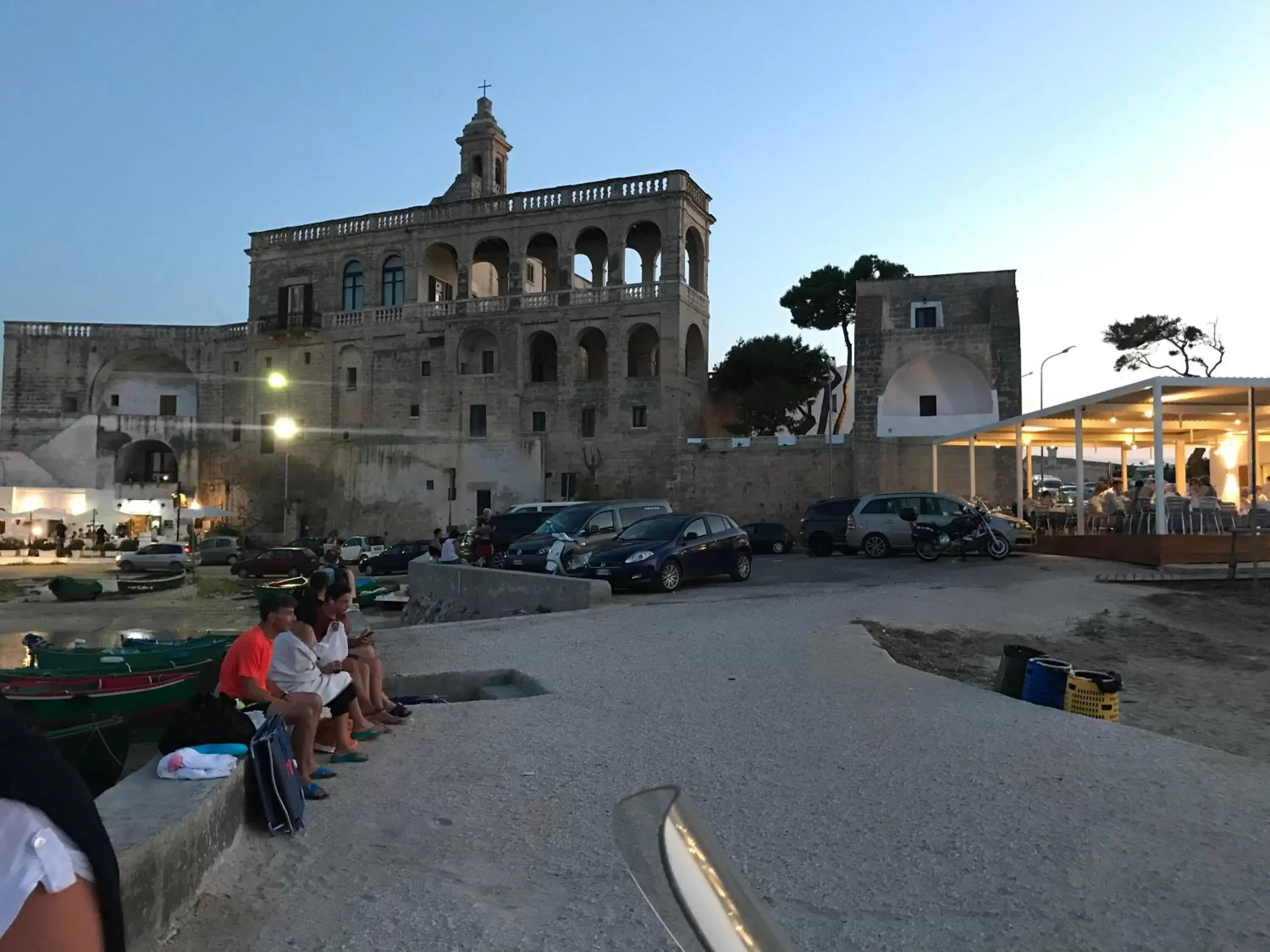 Neighbourhood, Property Building in Amare il Mare