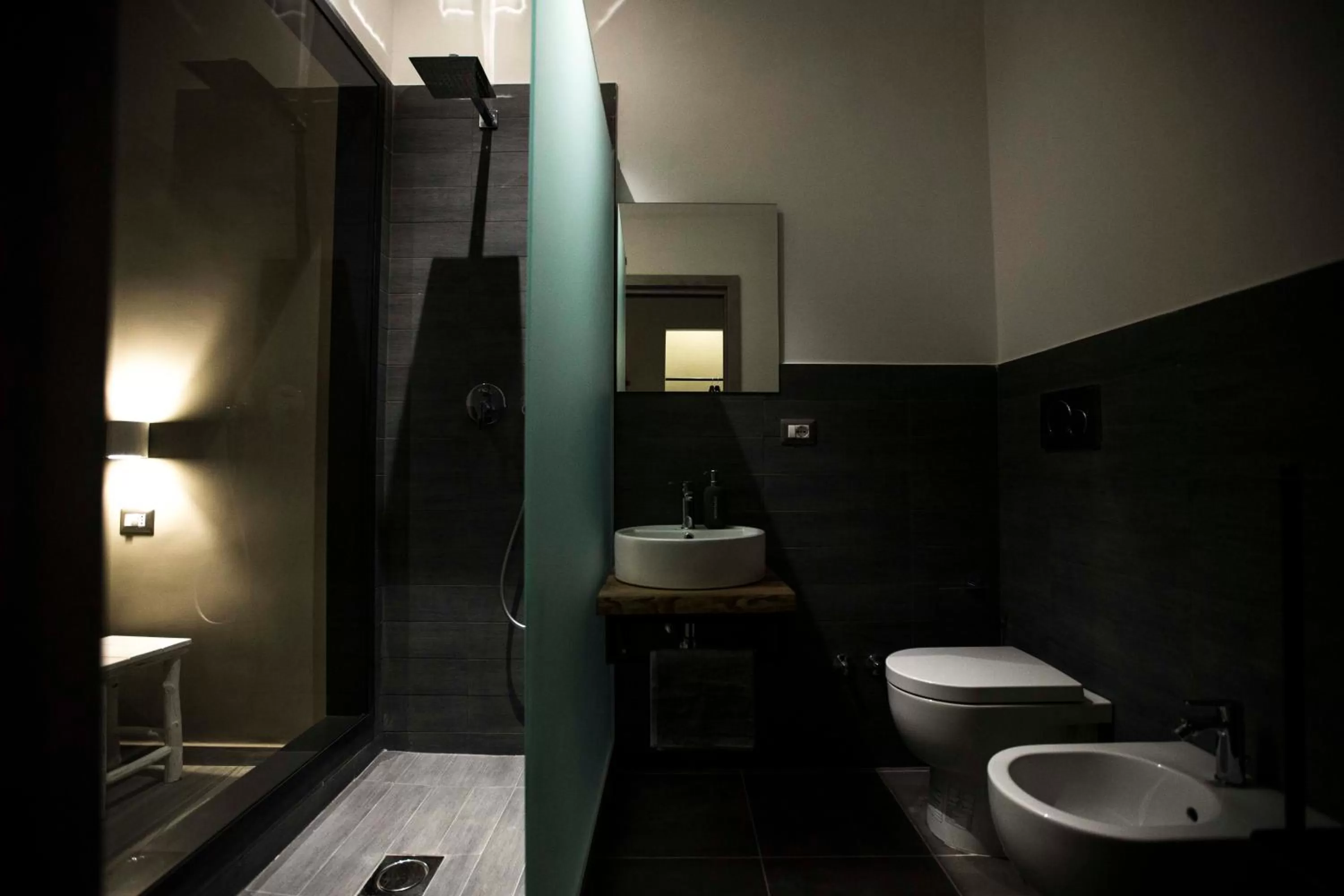 Bathroom in GB Central Station Napoli