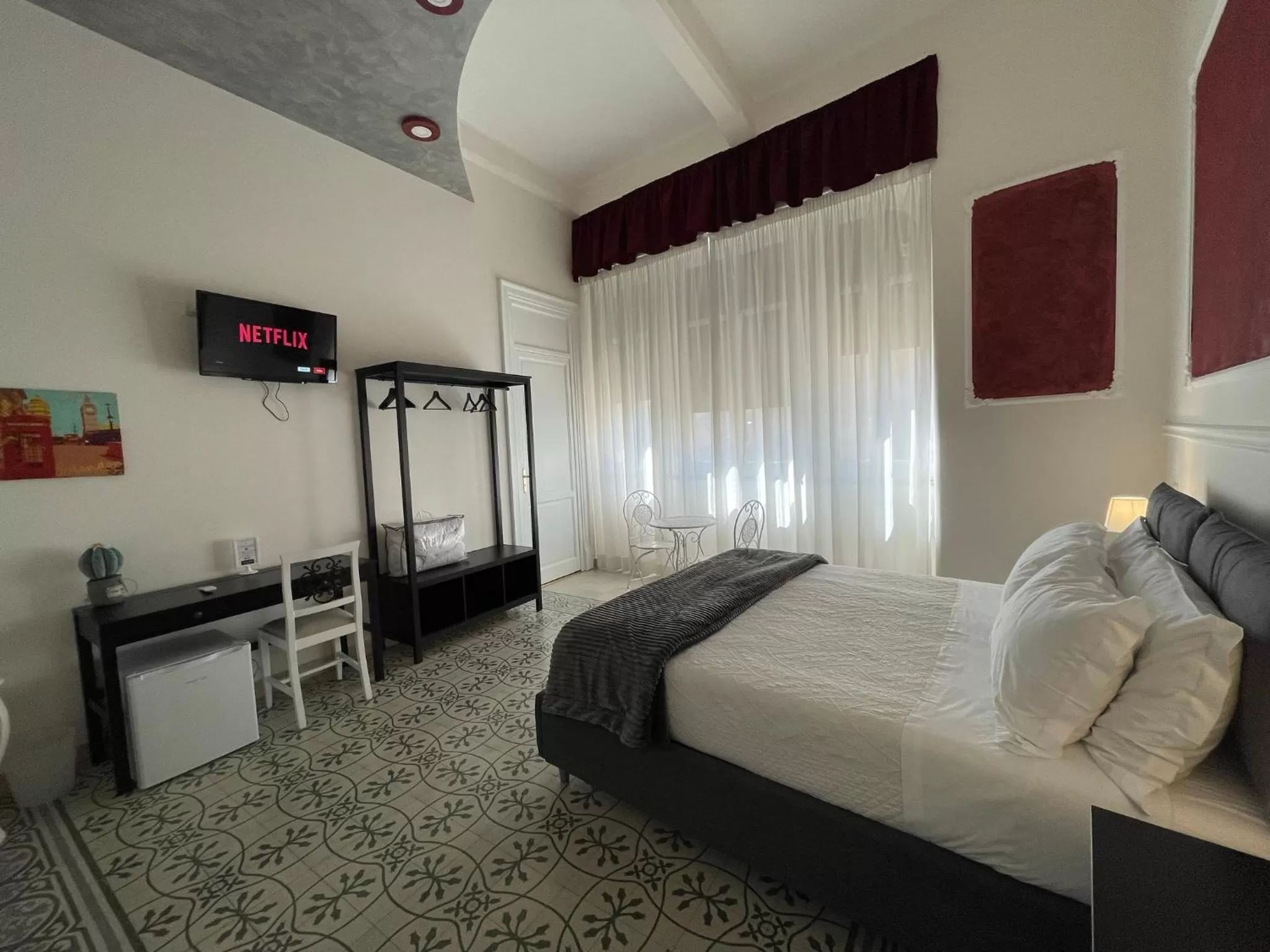 Photo of the whole room, Bed in Liberty Palace