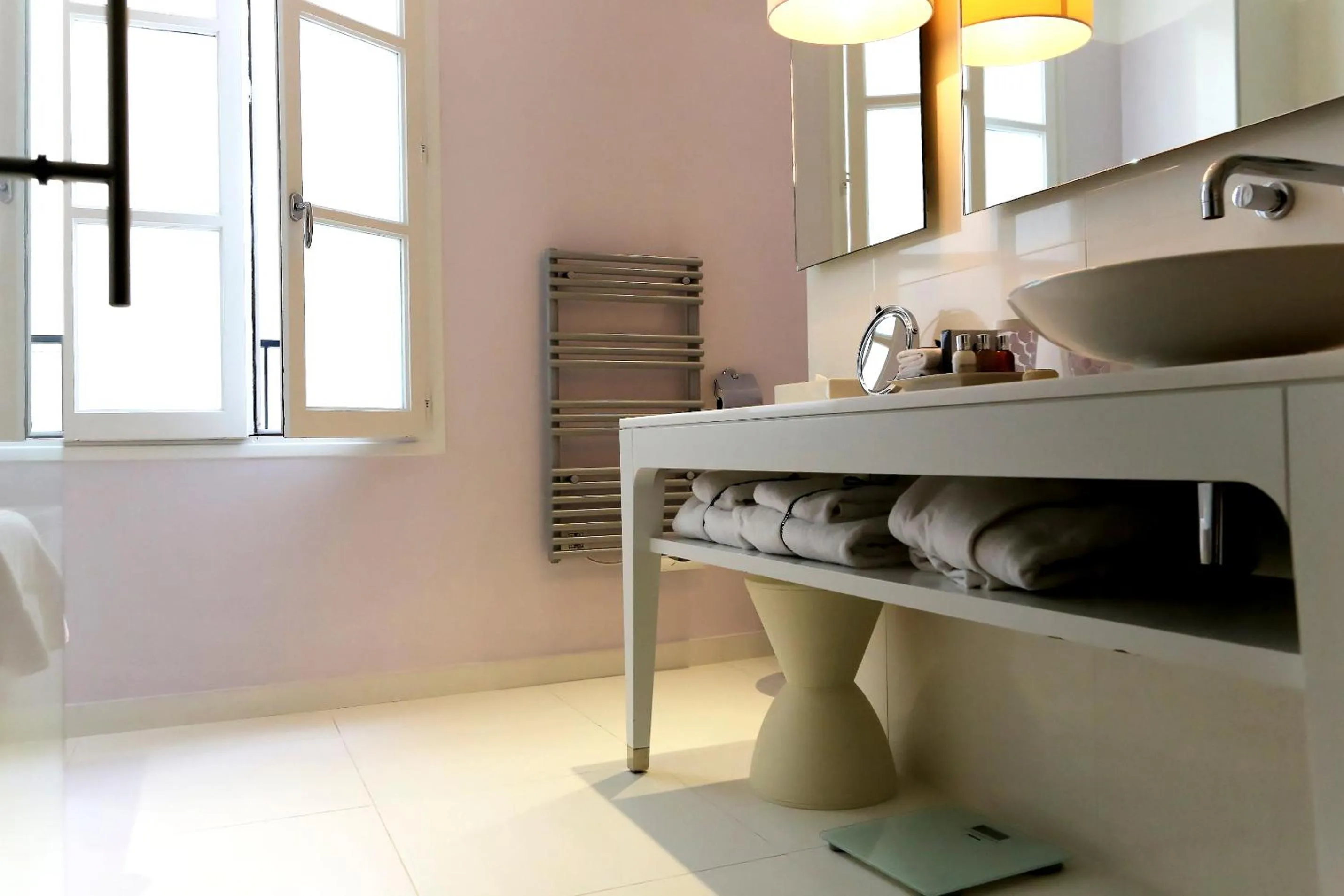 Bathroom in Hotel Le Placide Saint-Germain Des Prés